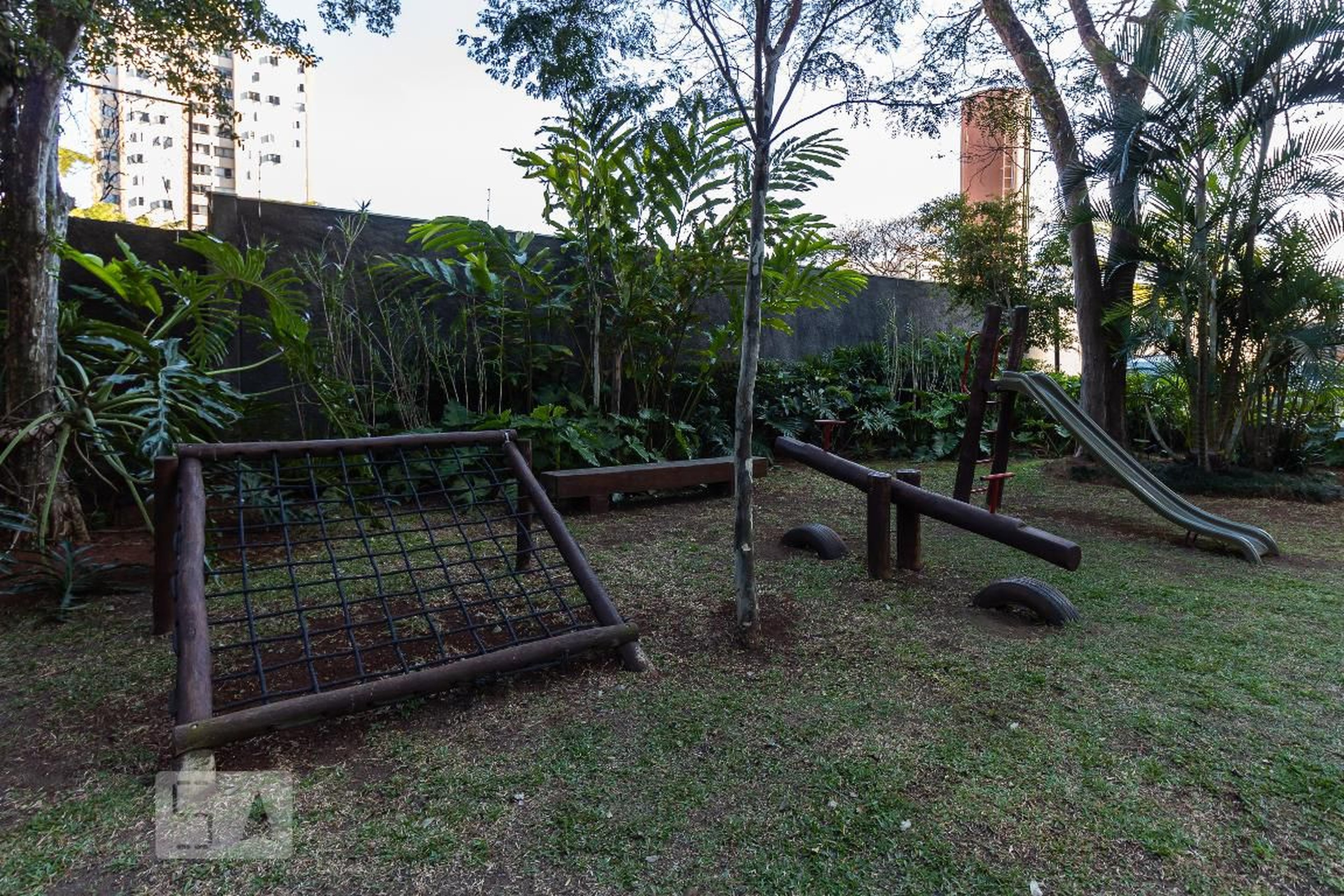 Playground - Max Haus