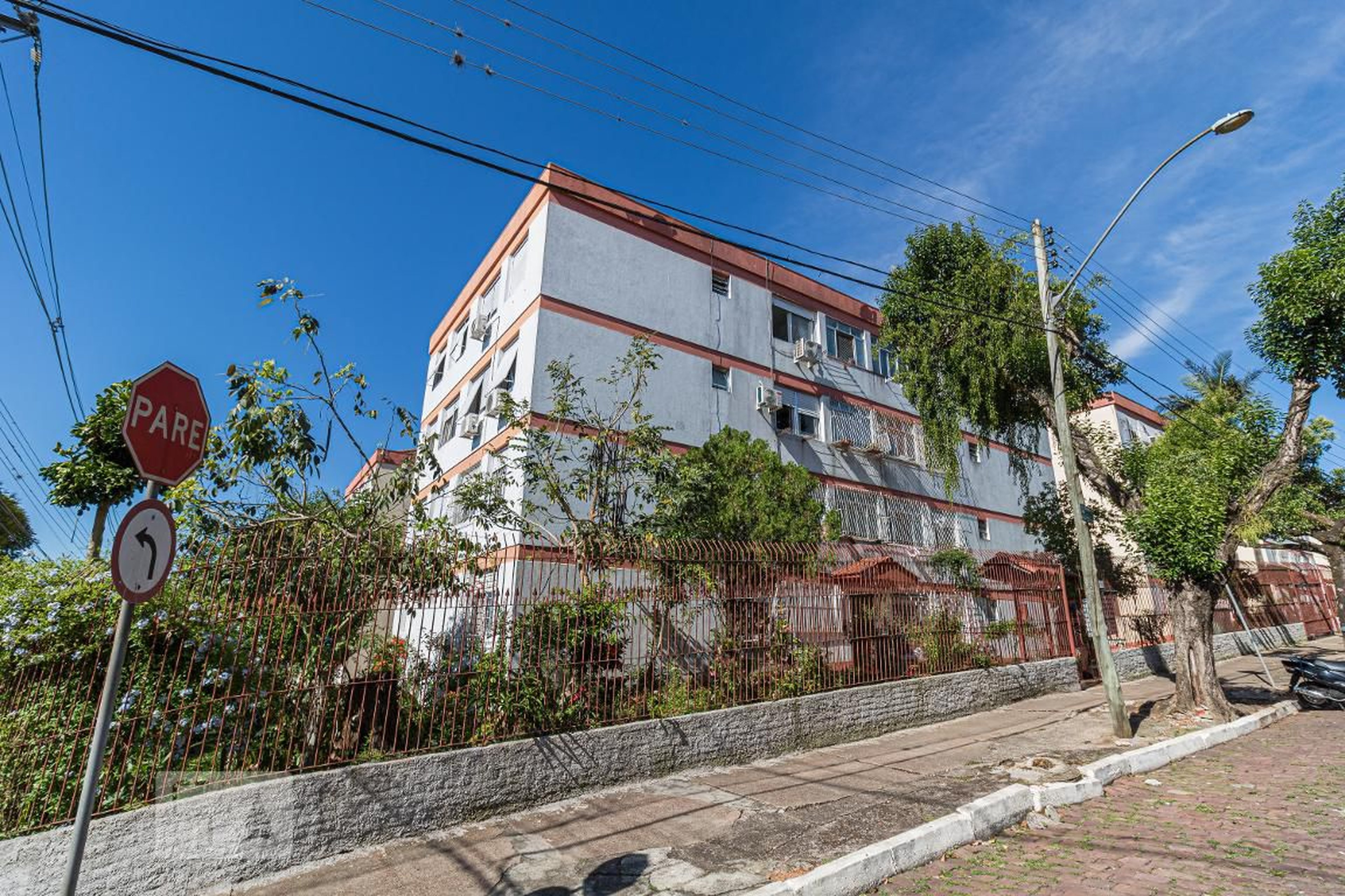 Fachada do Prédio Condomínio em Travessa Gaetano Célia, 155