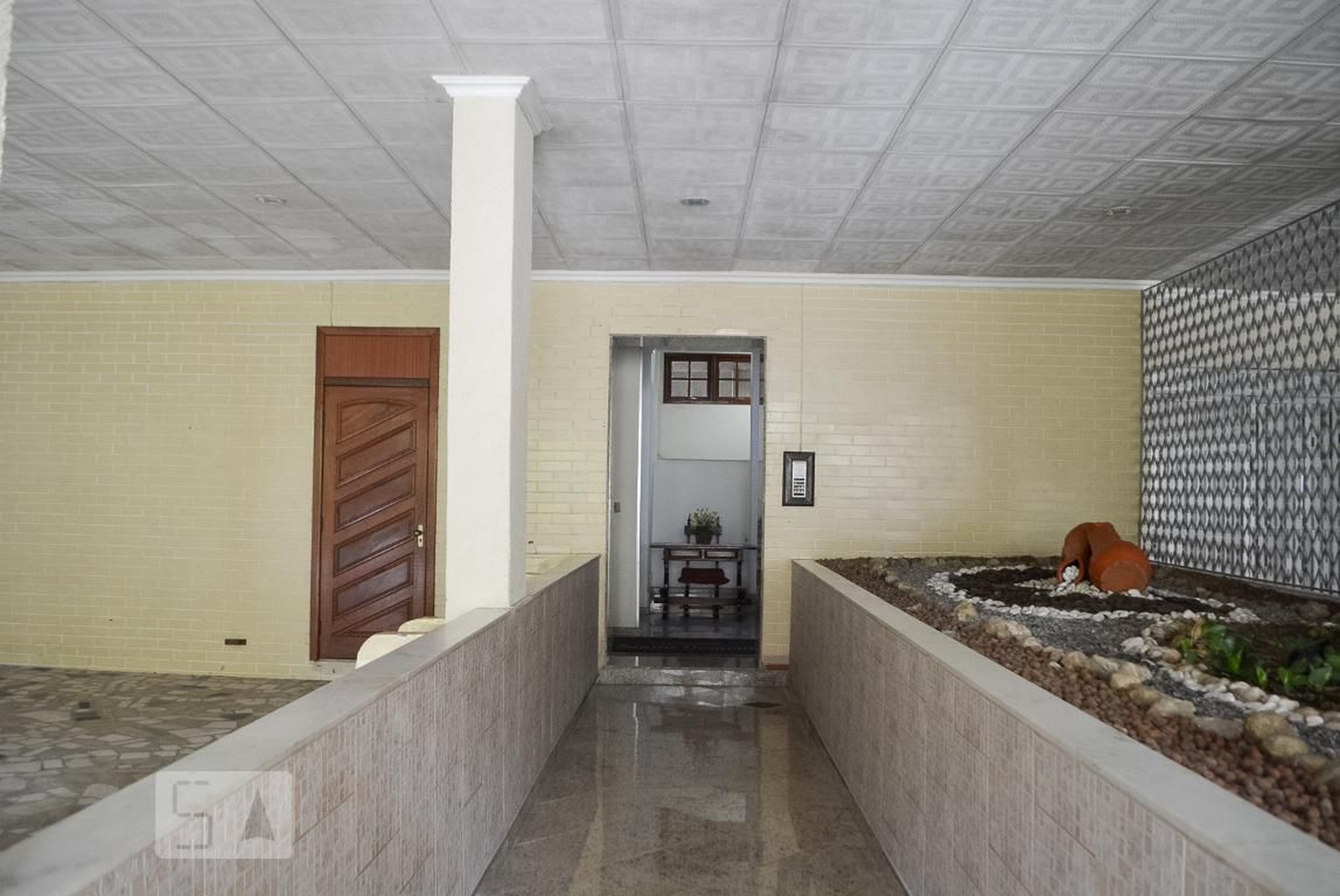 Entrada do prédio - Santos Dumont