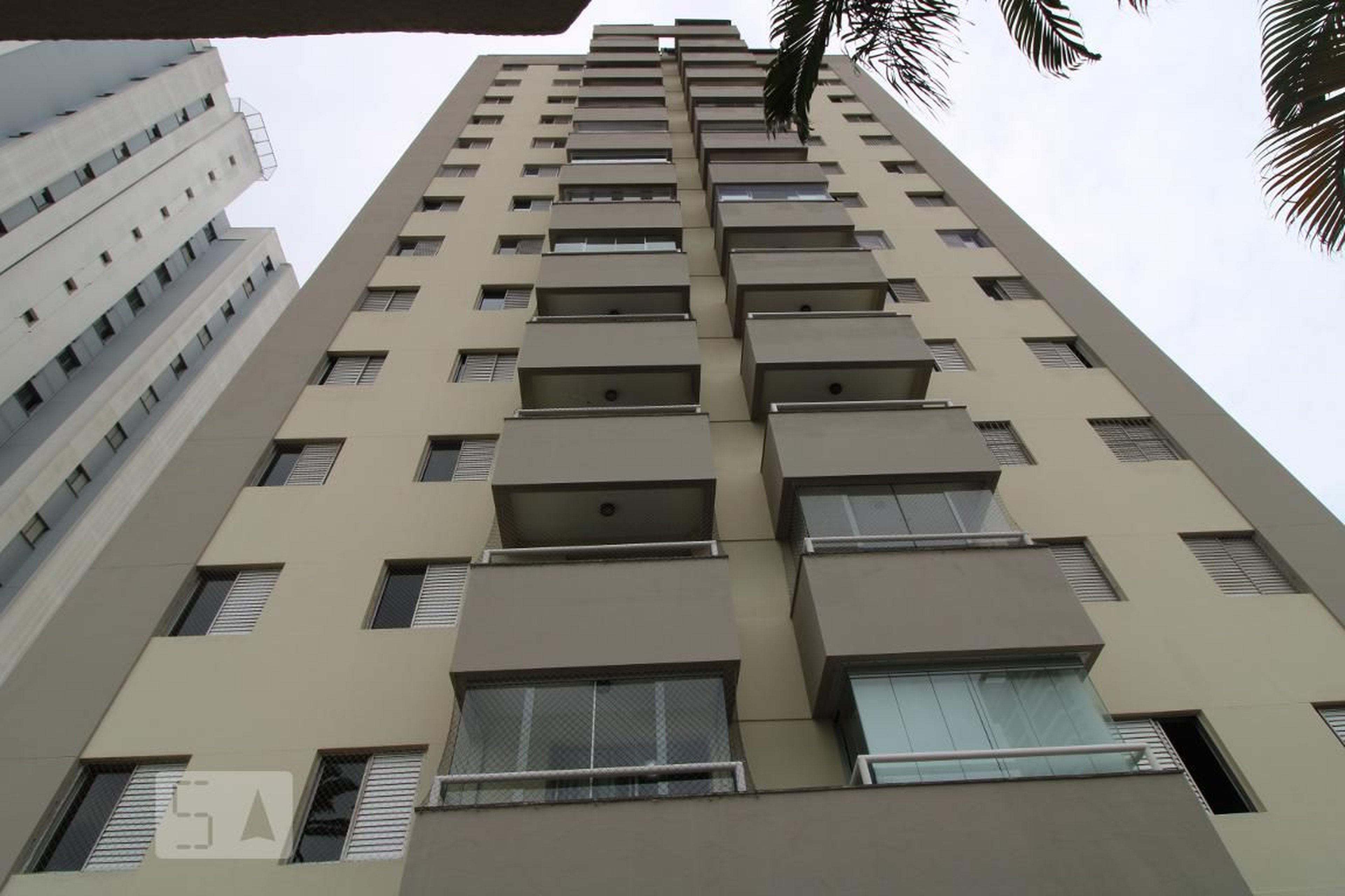 Fachada Condomínio em Rua Guaraiúva, 499