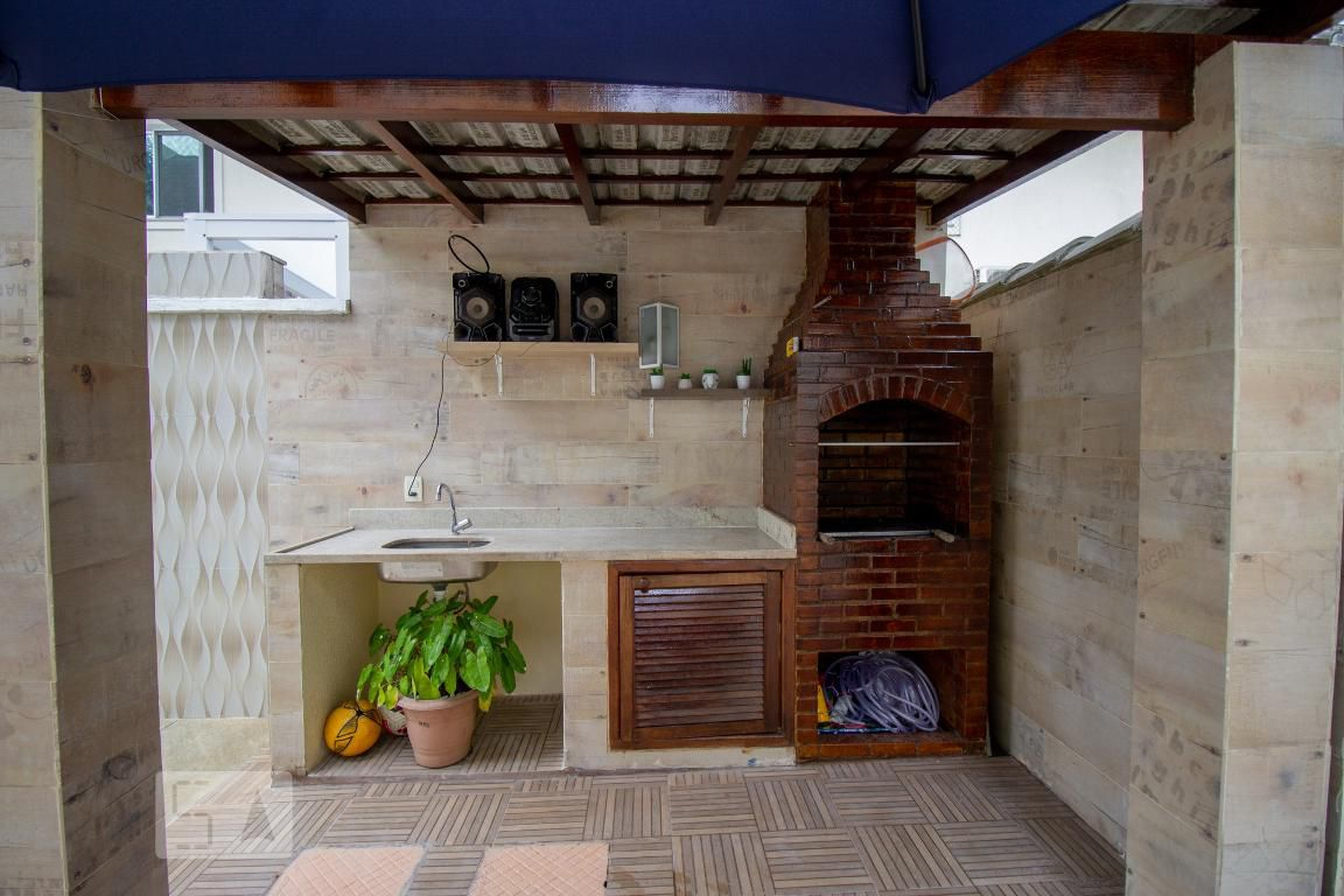 Churrasqueira - Sunrise House Garden