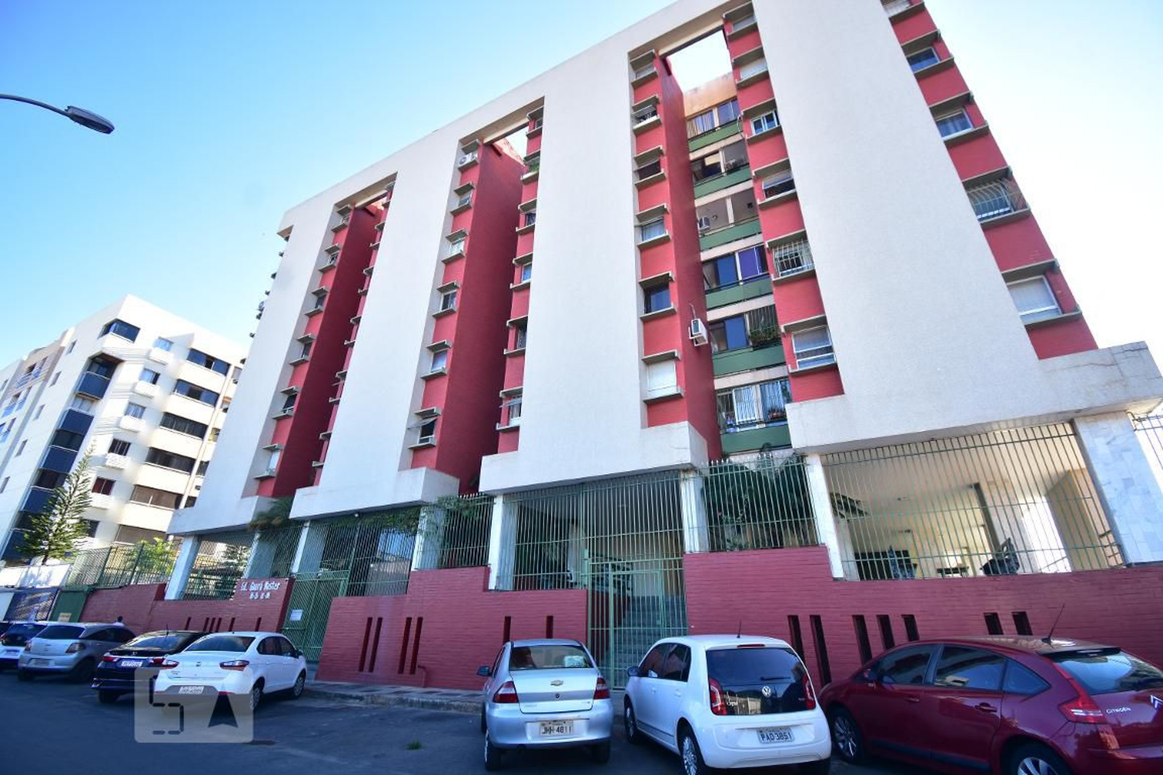 Fachada Condomínio em Qi 25, Lote 04