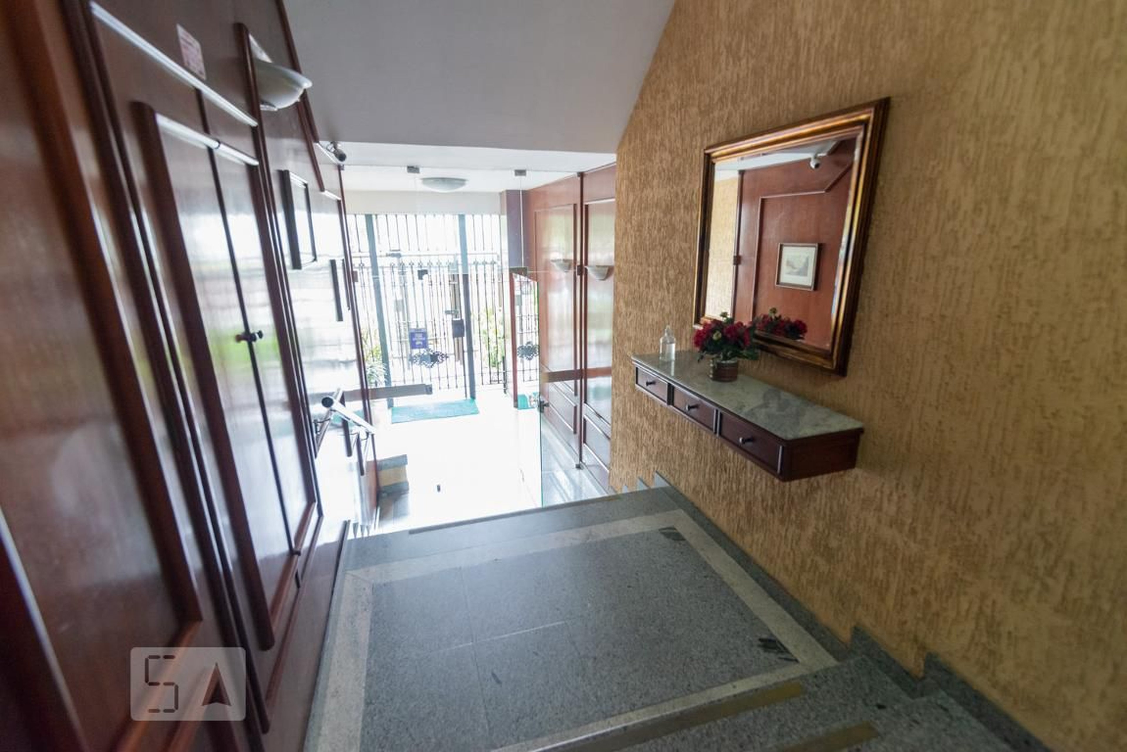 Hall - Arthur Lopes Cardoso