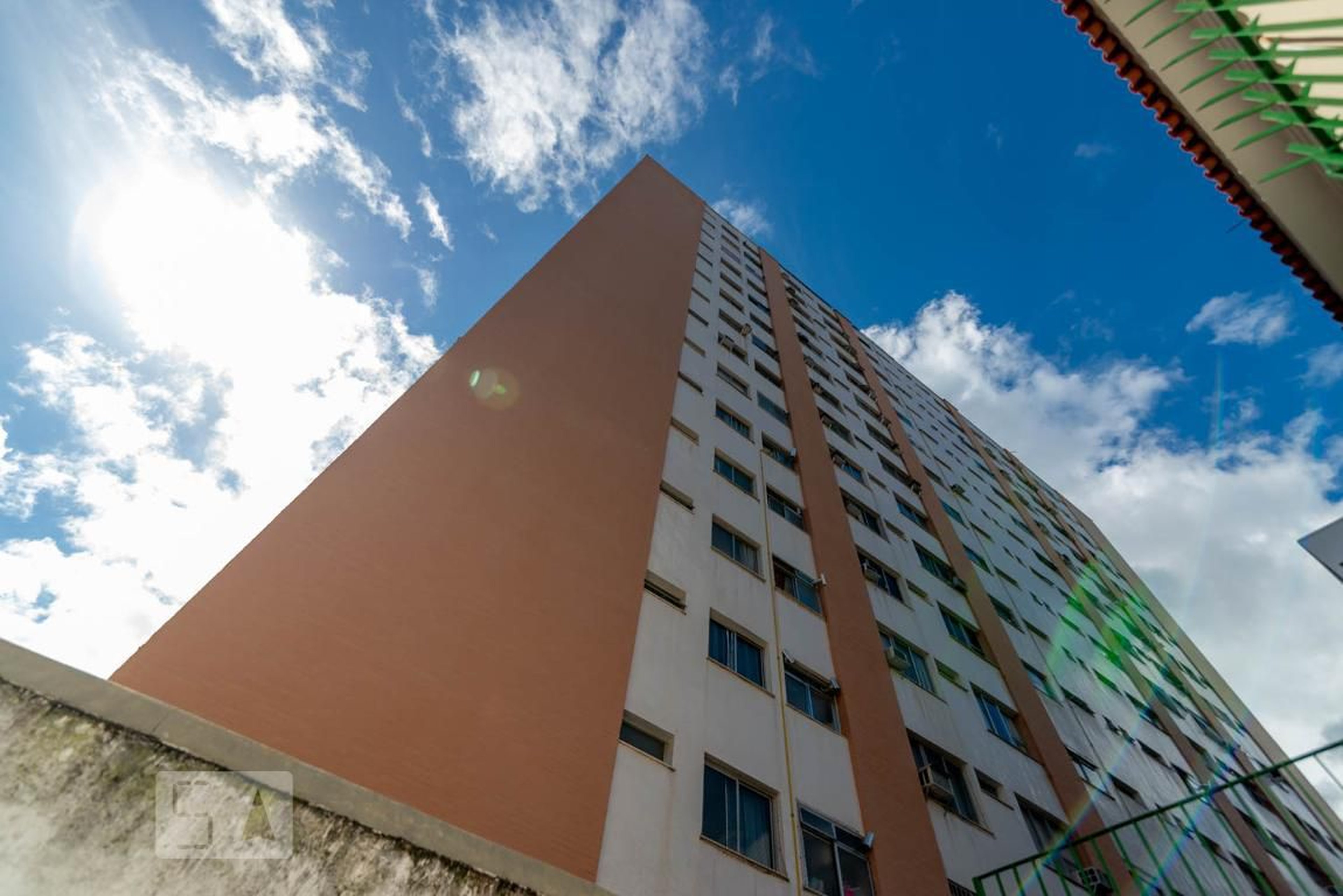 Fachada do Condomínio Condomínio Solar Princesa Renata