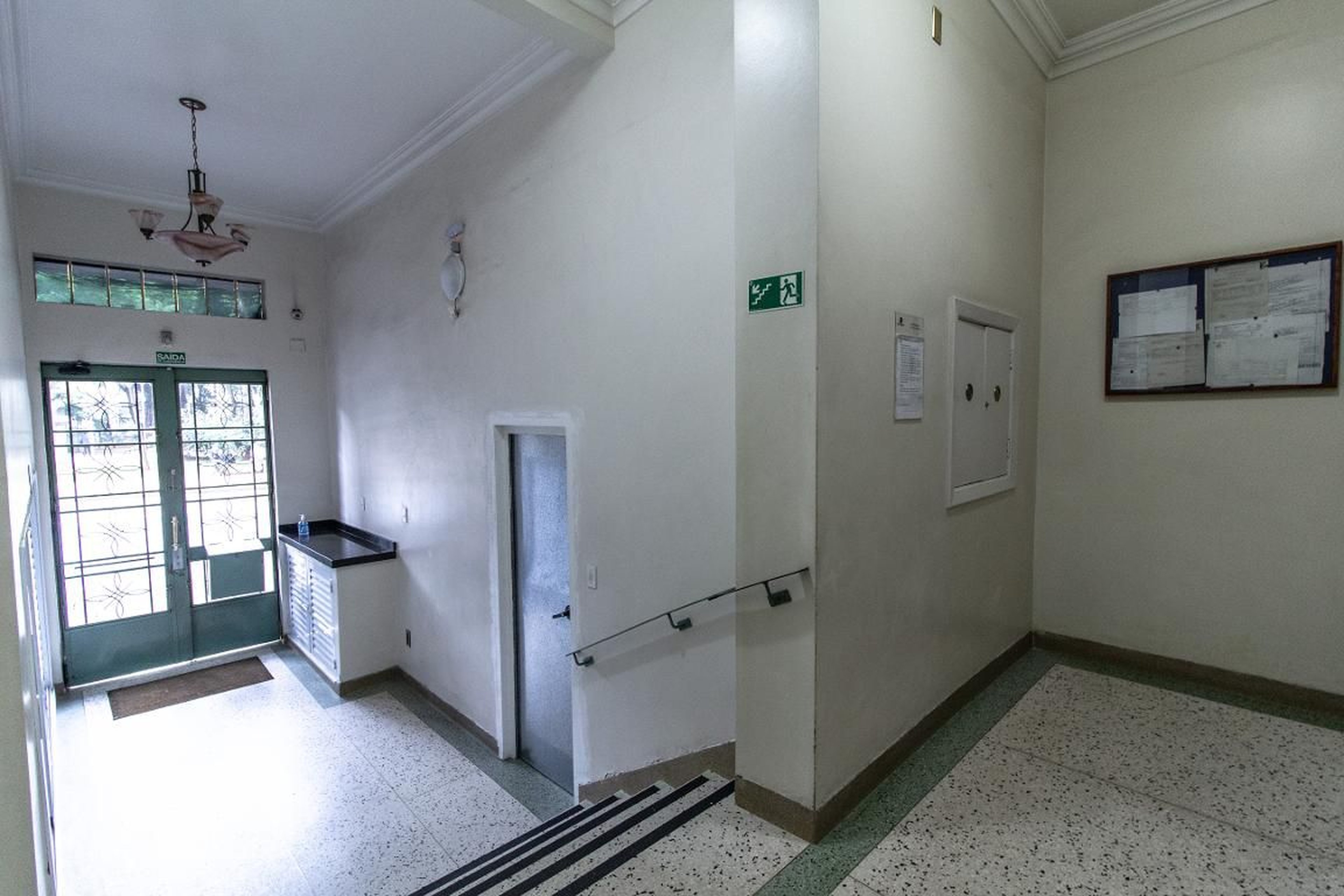 Hall de entrada - Edifício Costa Aguiar