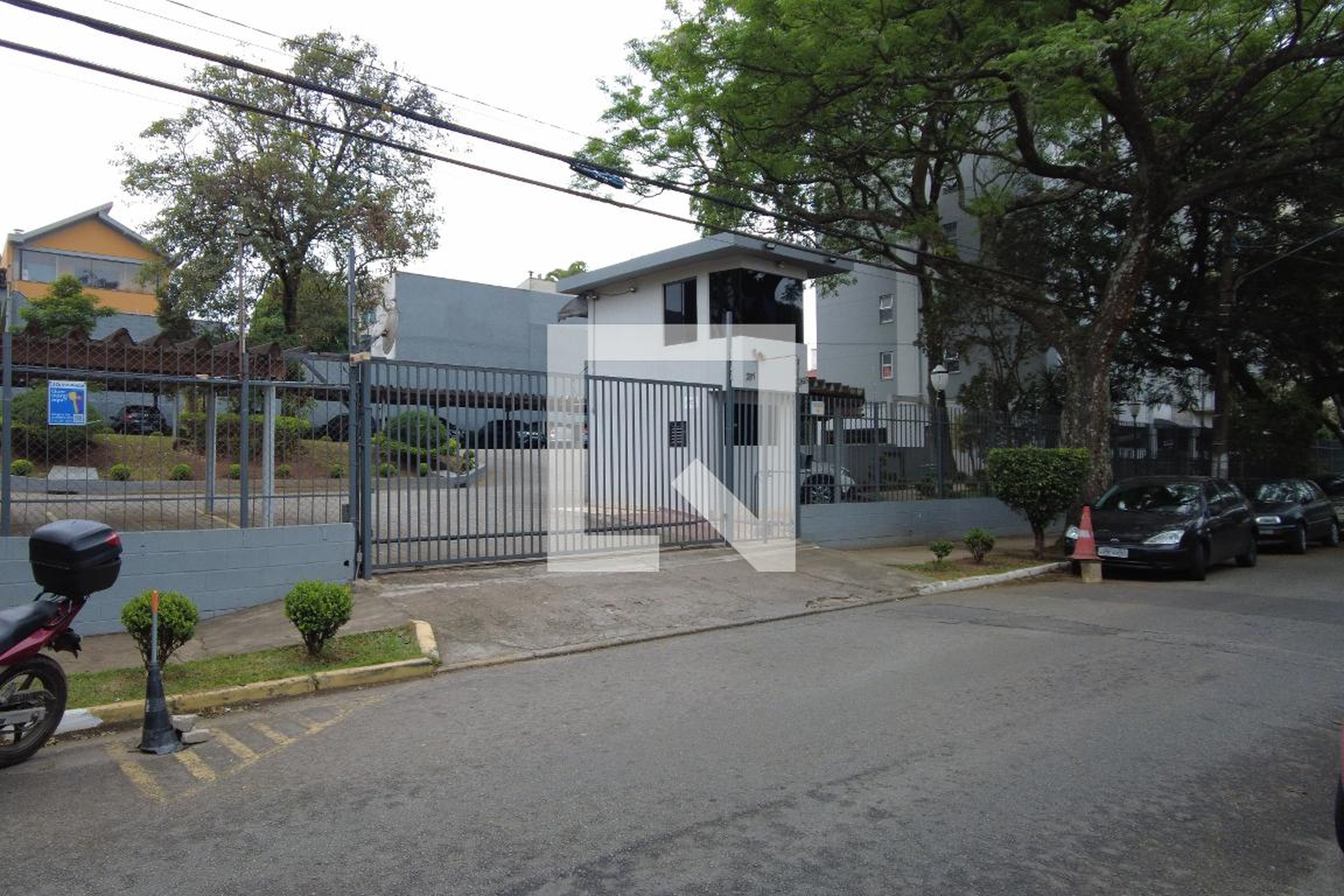Fachada Condomínio Conjunto Habitacional Miraflores I