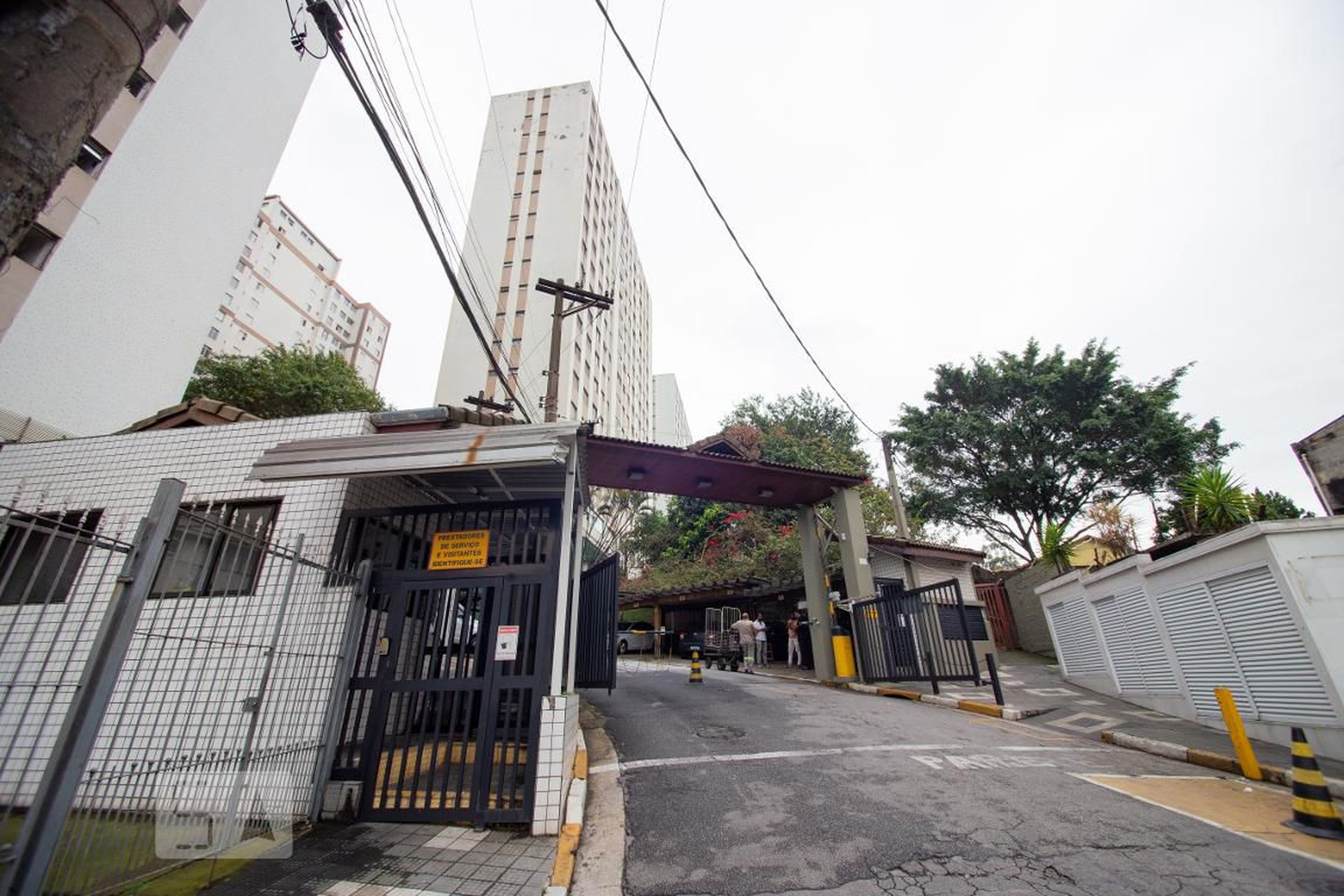 Fachada do Condomínio Condomínio Super Quadra