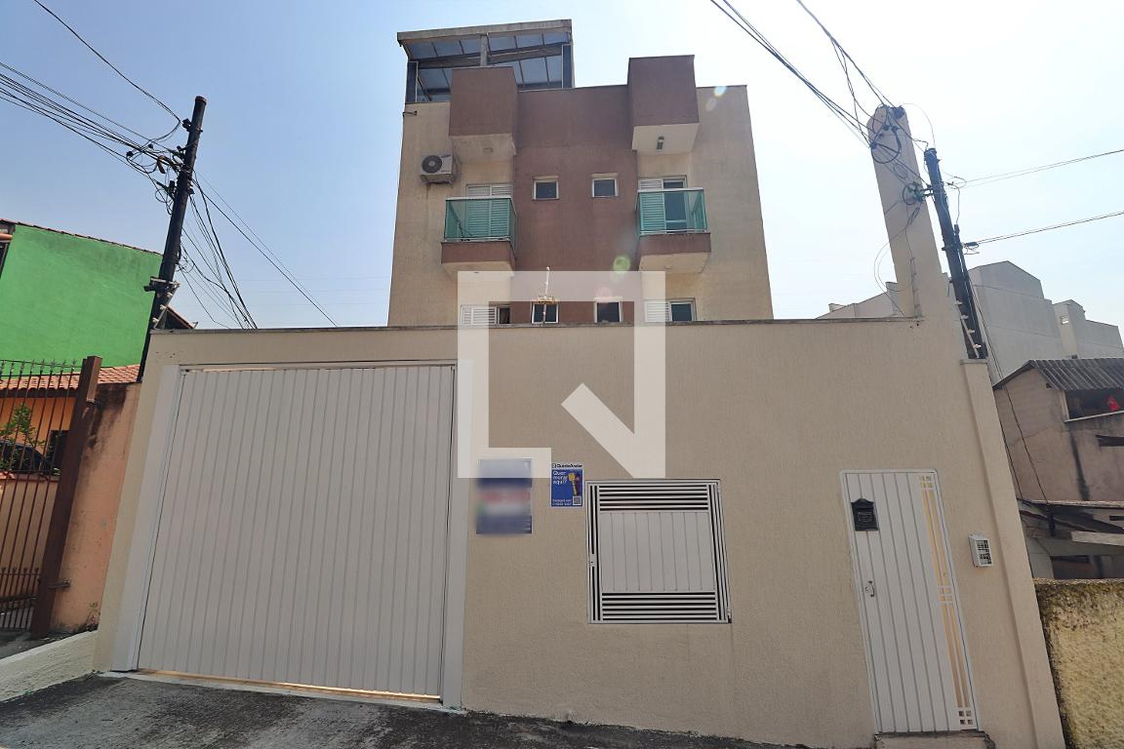 Fachada Condomínio em Rua Cabo Verde, 170