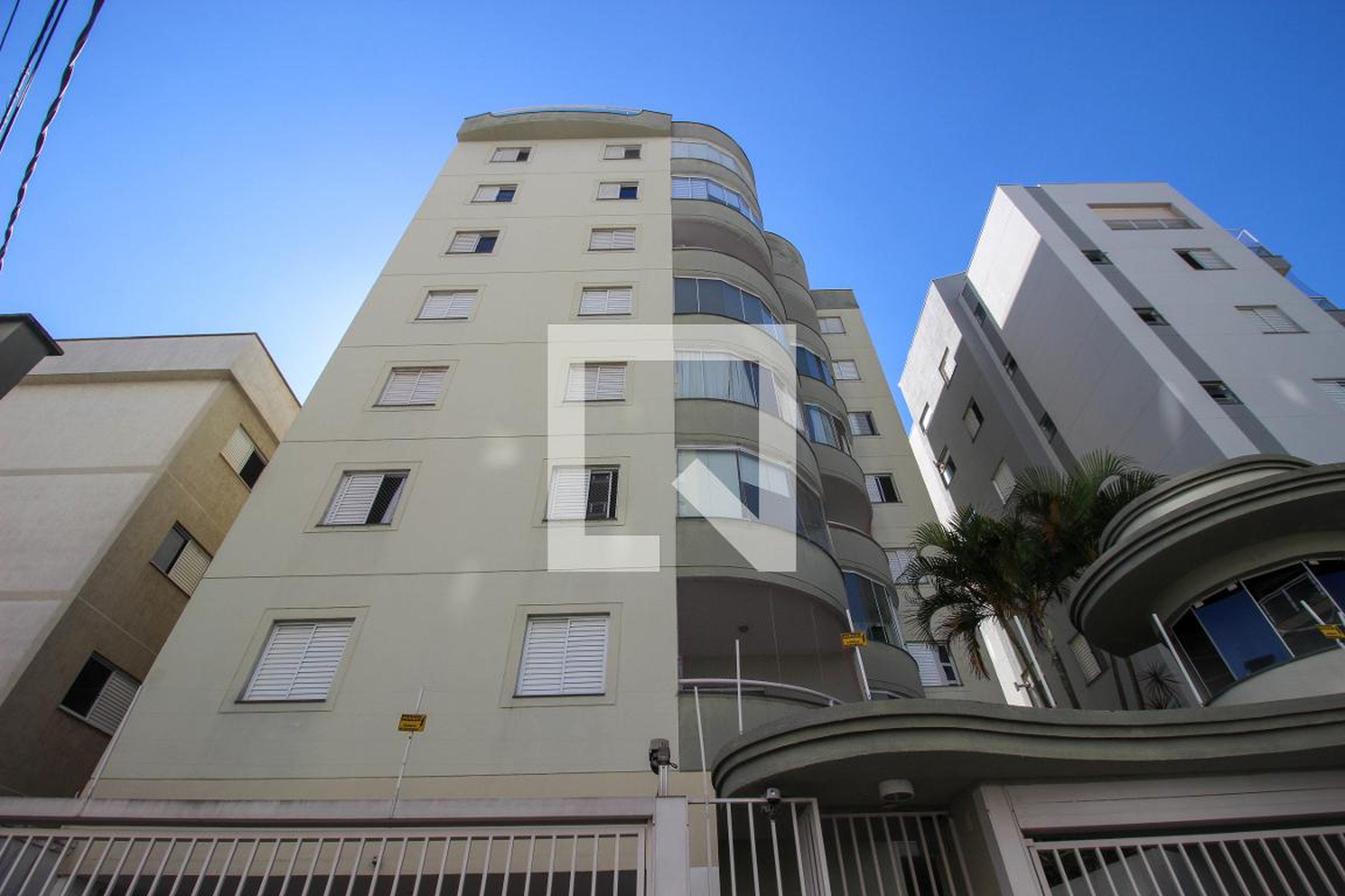 Fachada Edifício Tropical