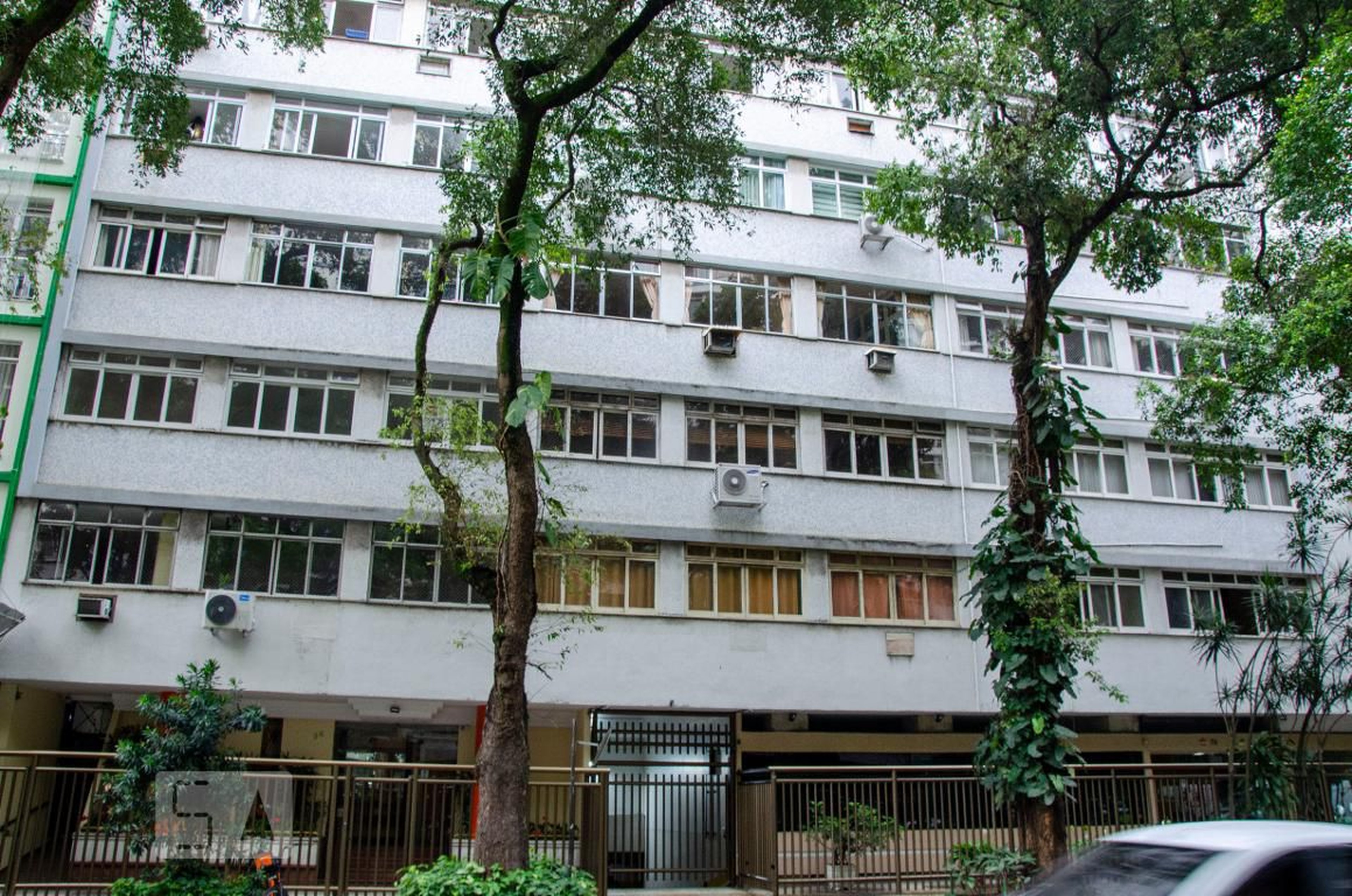 Fachada Condomínio em Avenida Oswaldo Cruz, 86