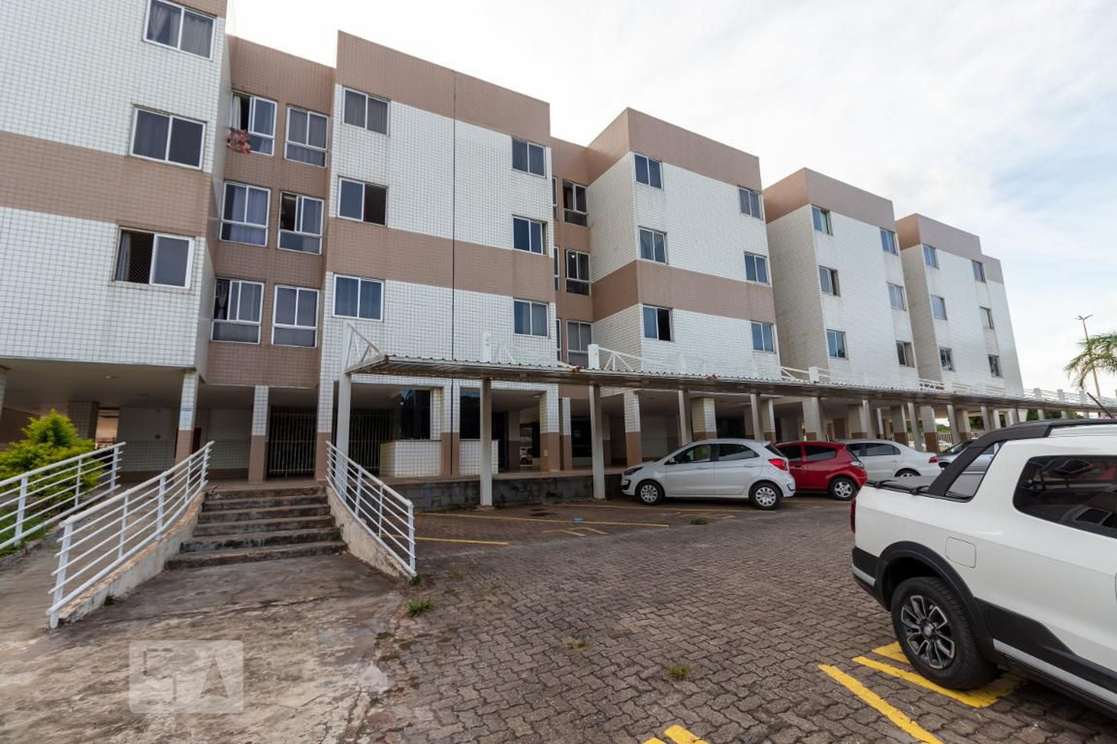 Fachada Condomínio em Qnl 23 Bloco D, Projeção 04