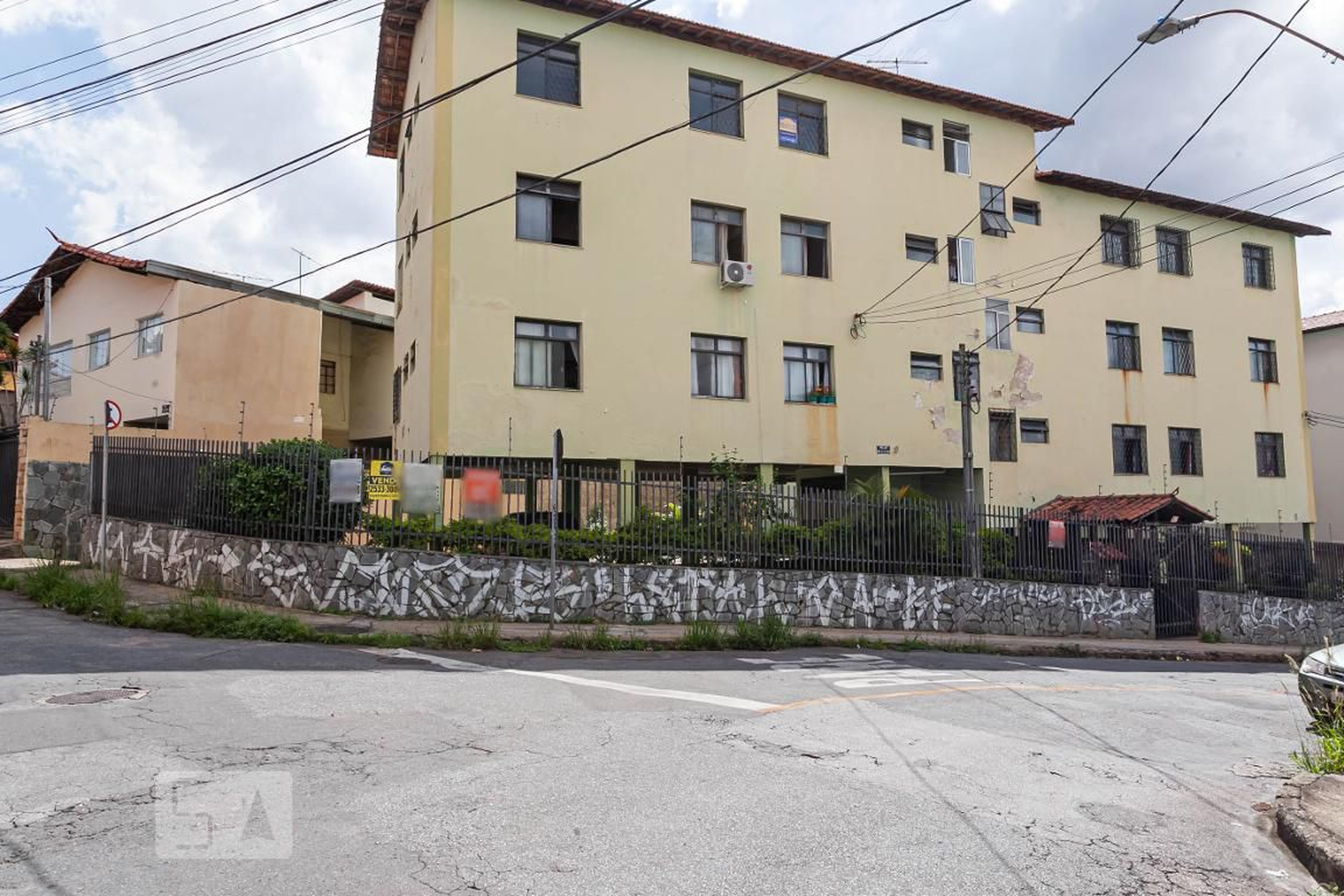 Fachada do prédio Condomínio Monte Verde