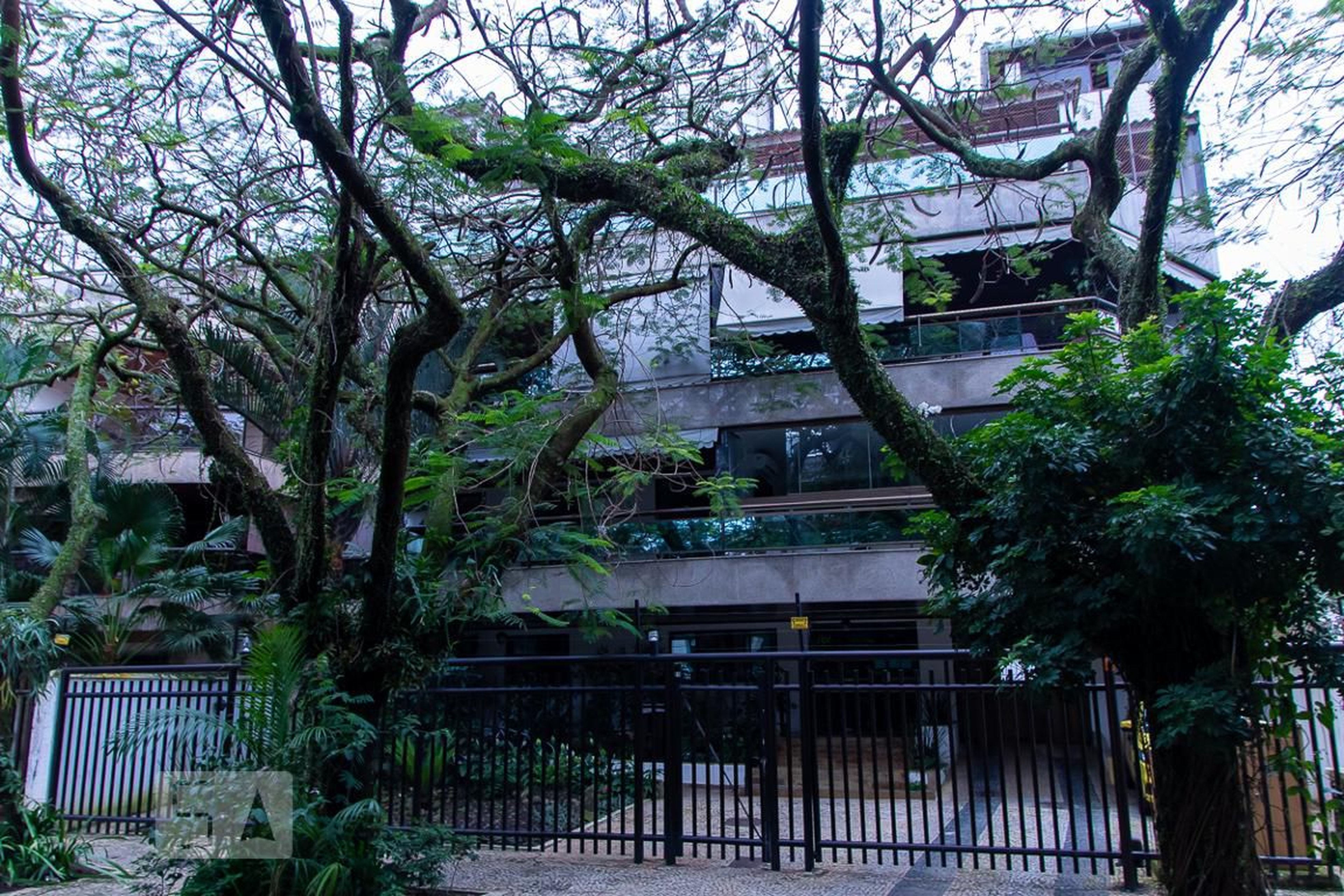 Fachada Residencial Van Gogh