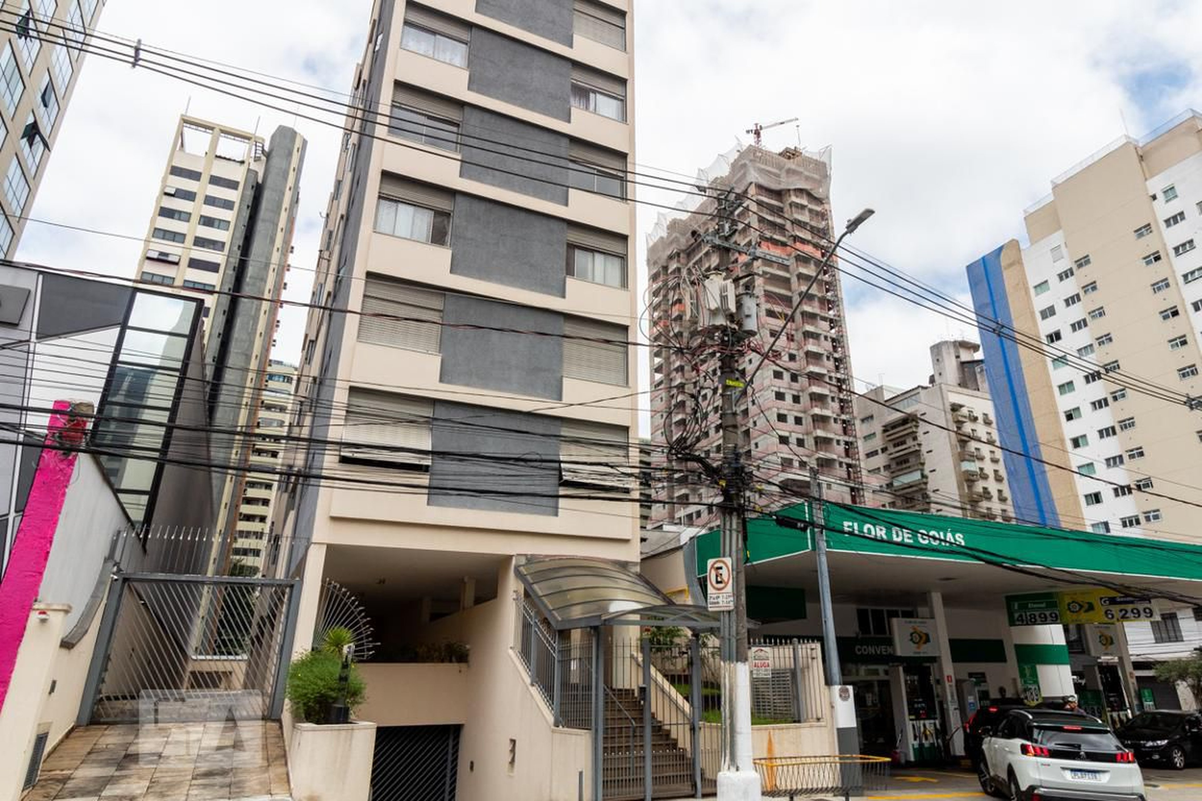 Fachada do Prédio Condomínio Bernardo Guertzenstein