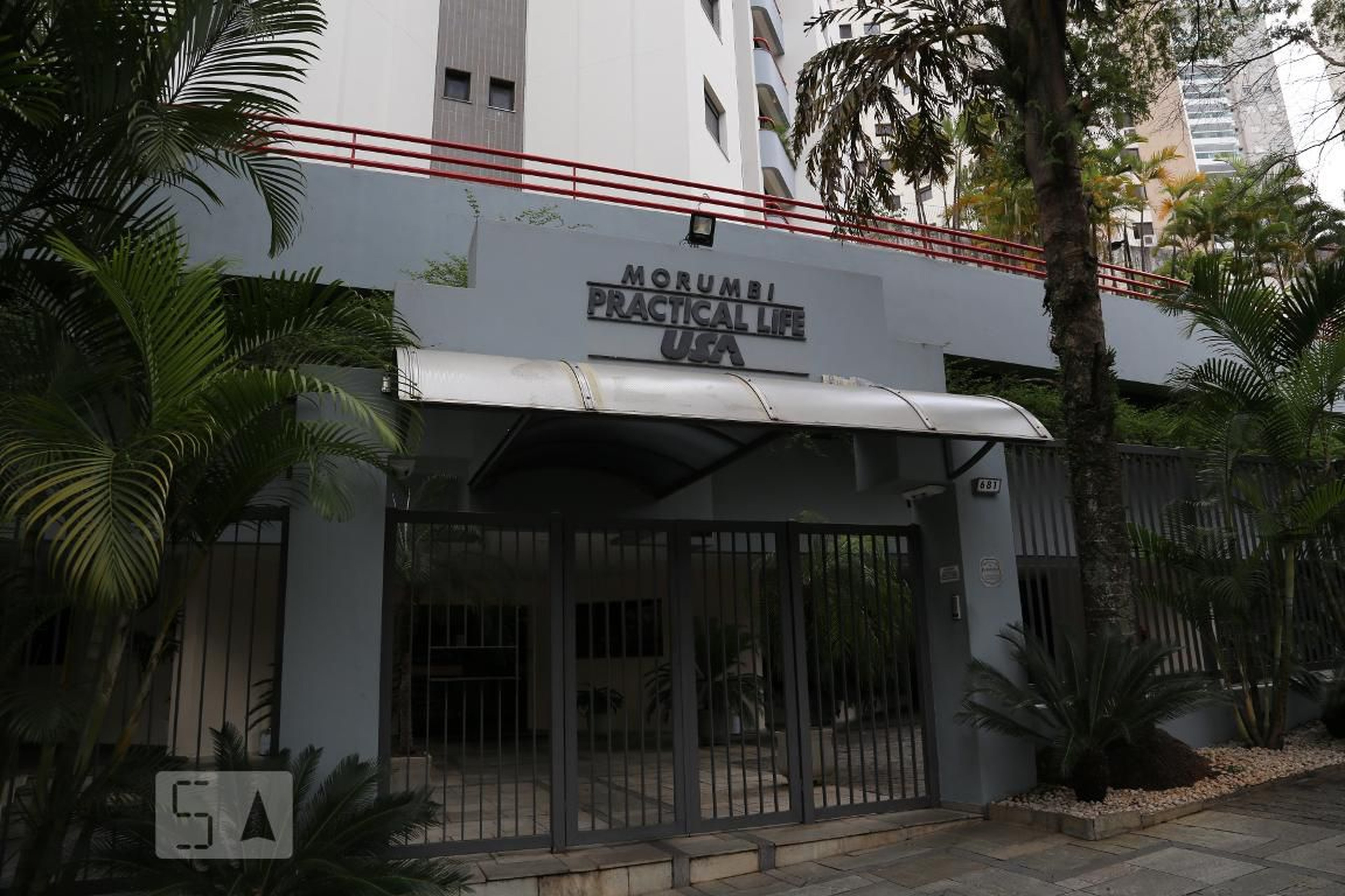 Fachada do Condomínio Condomínio Pratical life USA