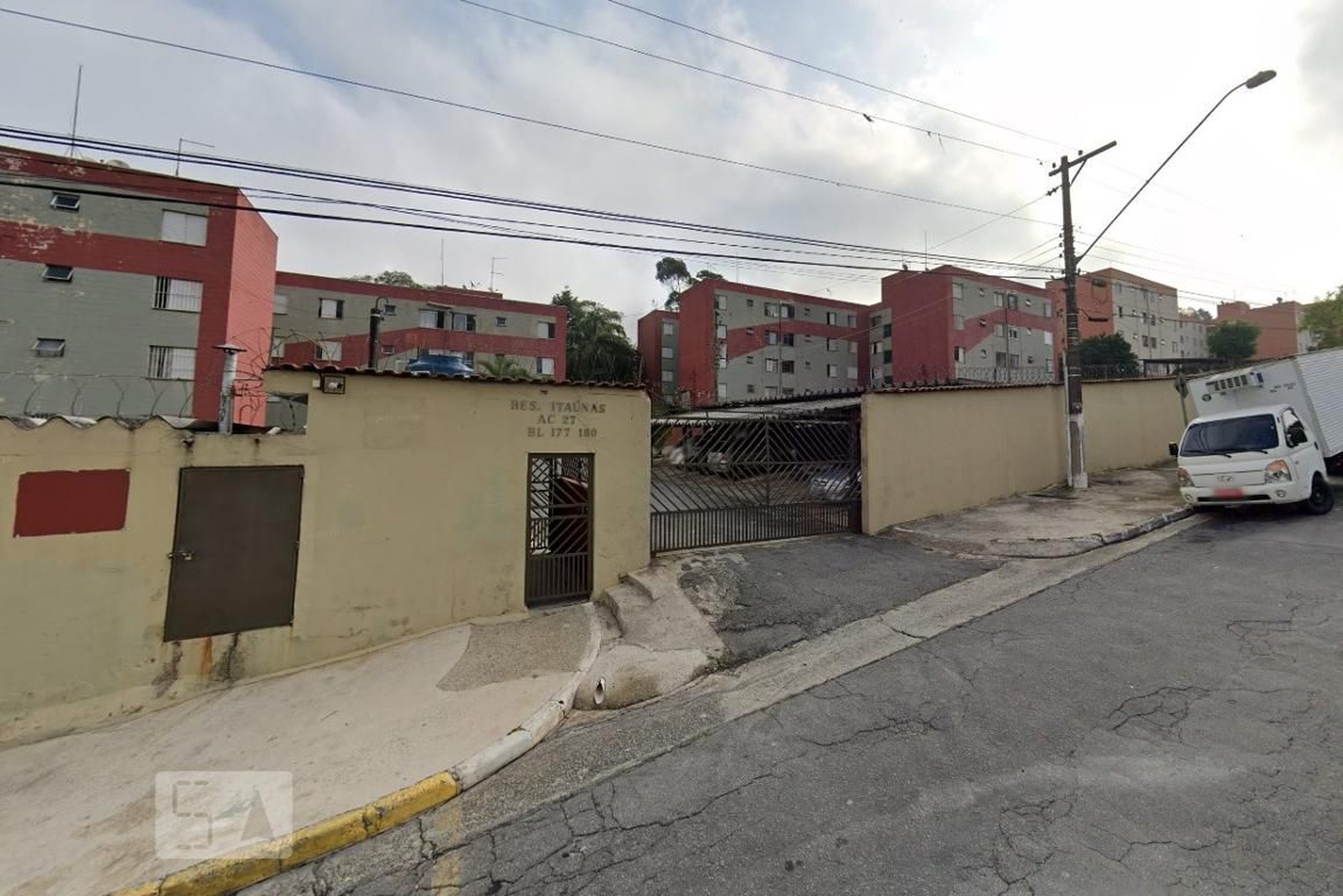 Fachada do Condomínio Condomínio Itaunas