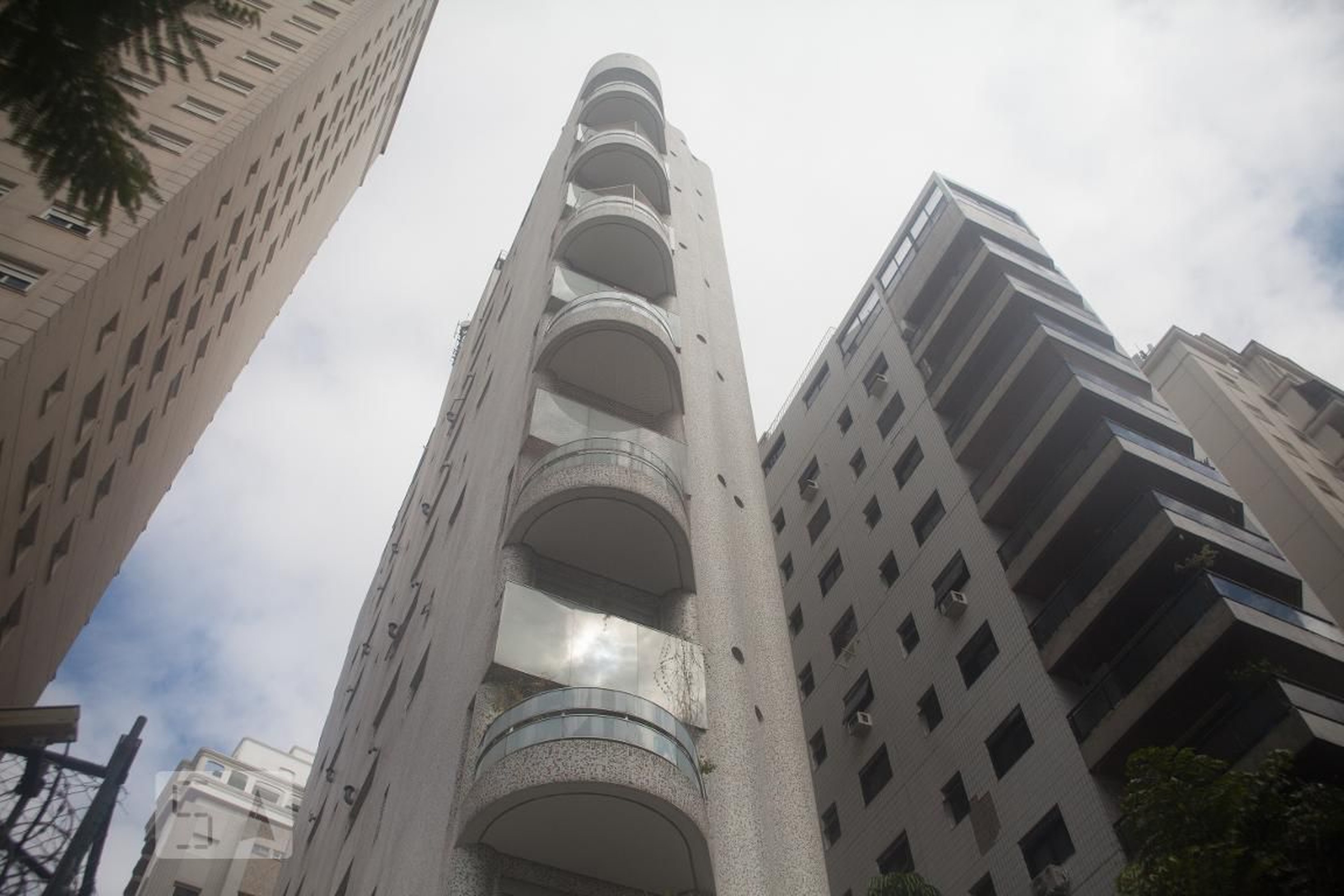 Fachada do Prédio Condomínio Saints Thomas