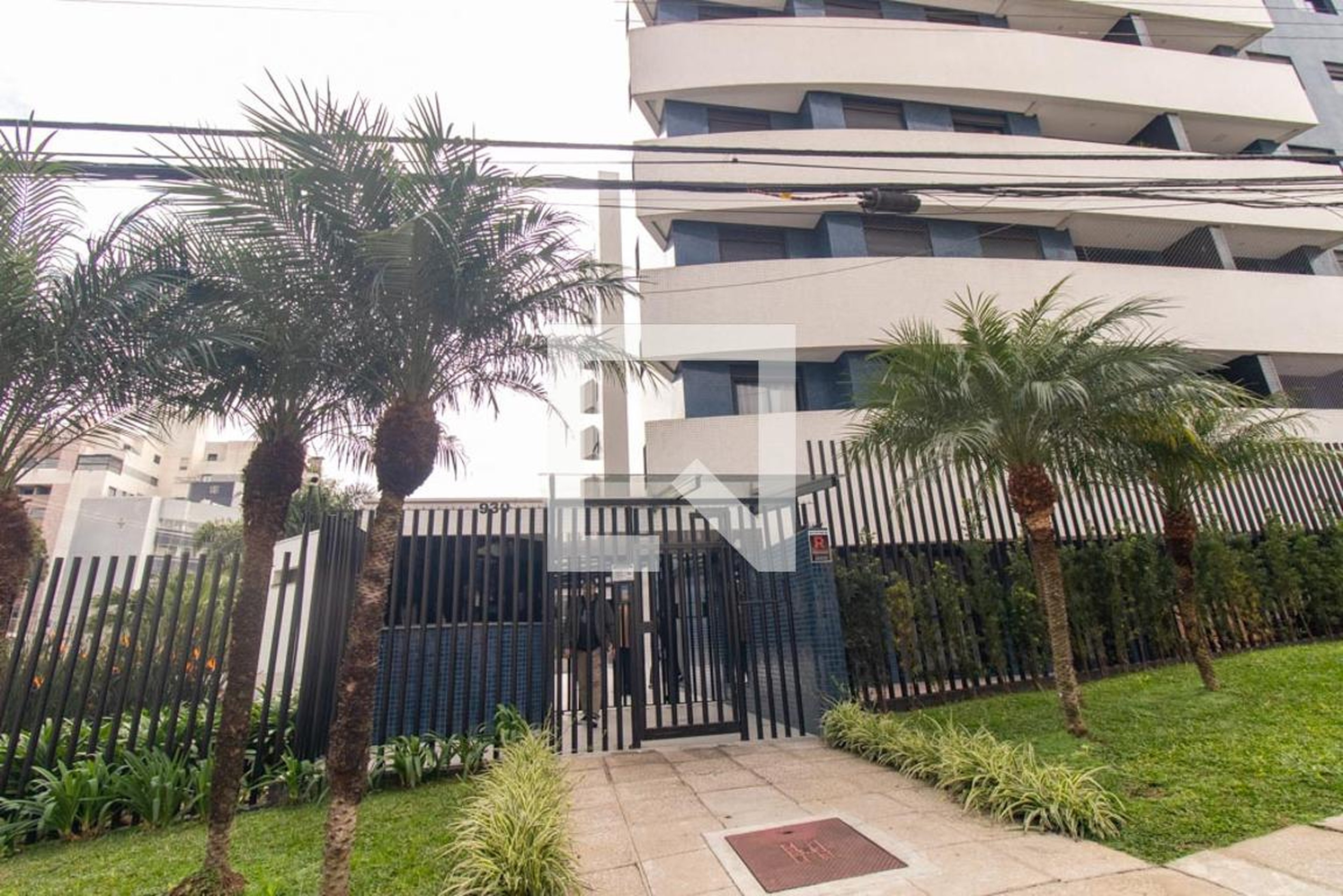 Fachada do Condomínio Condomínio em Rua Professor Assis Gonçalves, 930