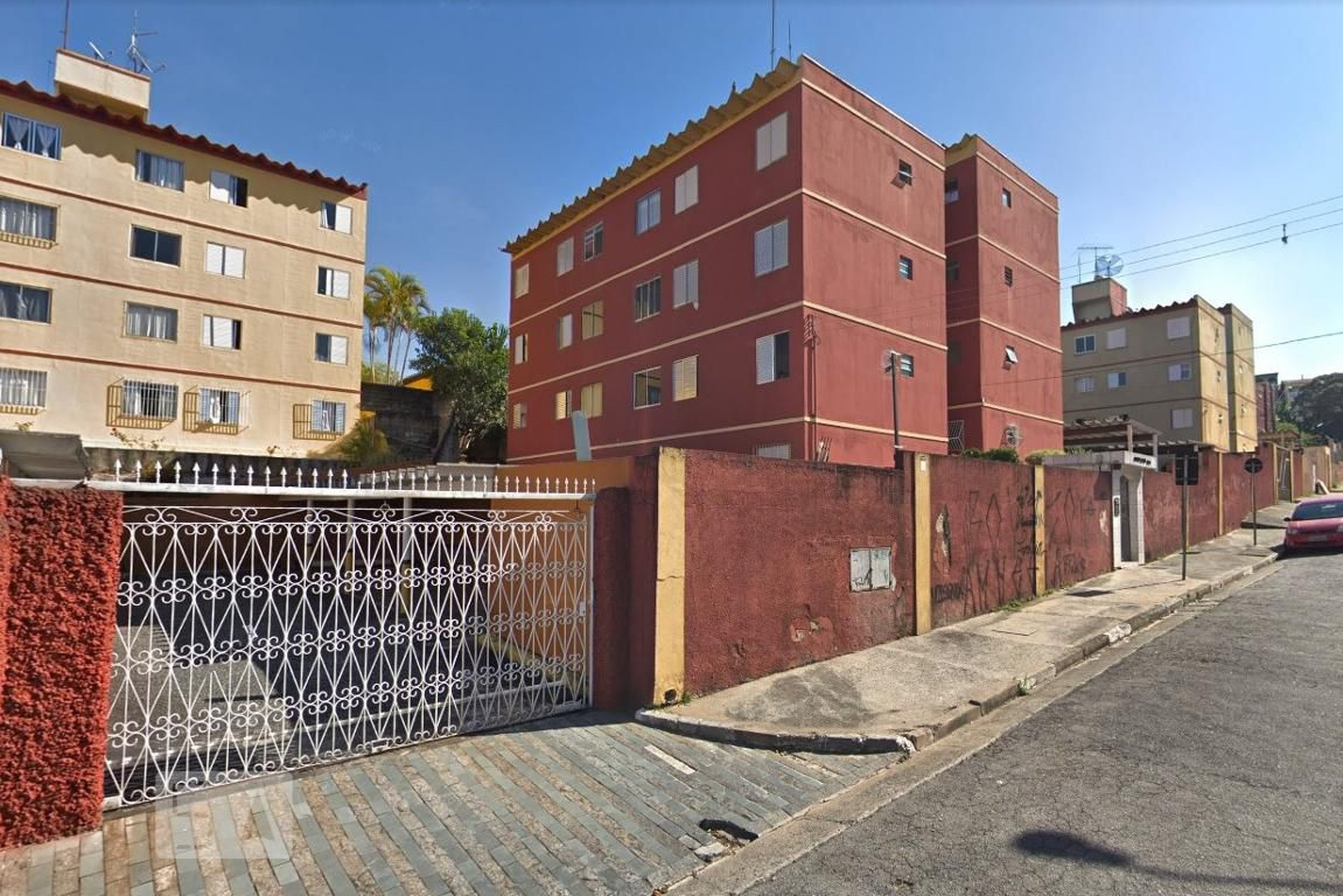 Fachada do Condomínio Condomínio Etapema