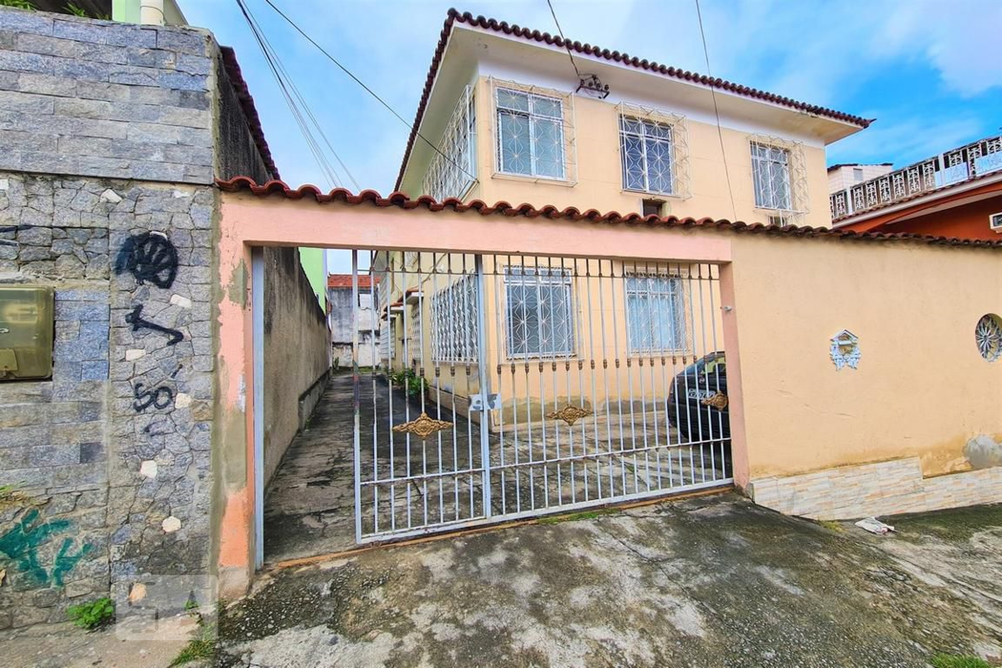 Fachada Condomínio em Rua Atílio Correia Lima, 103