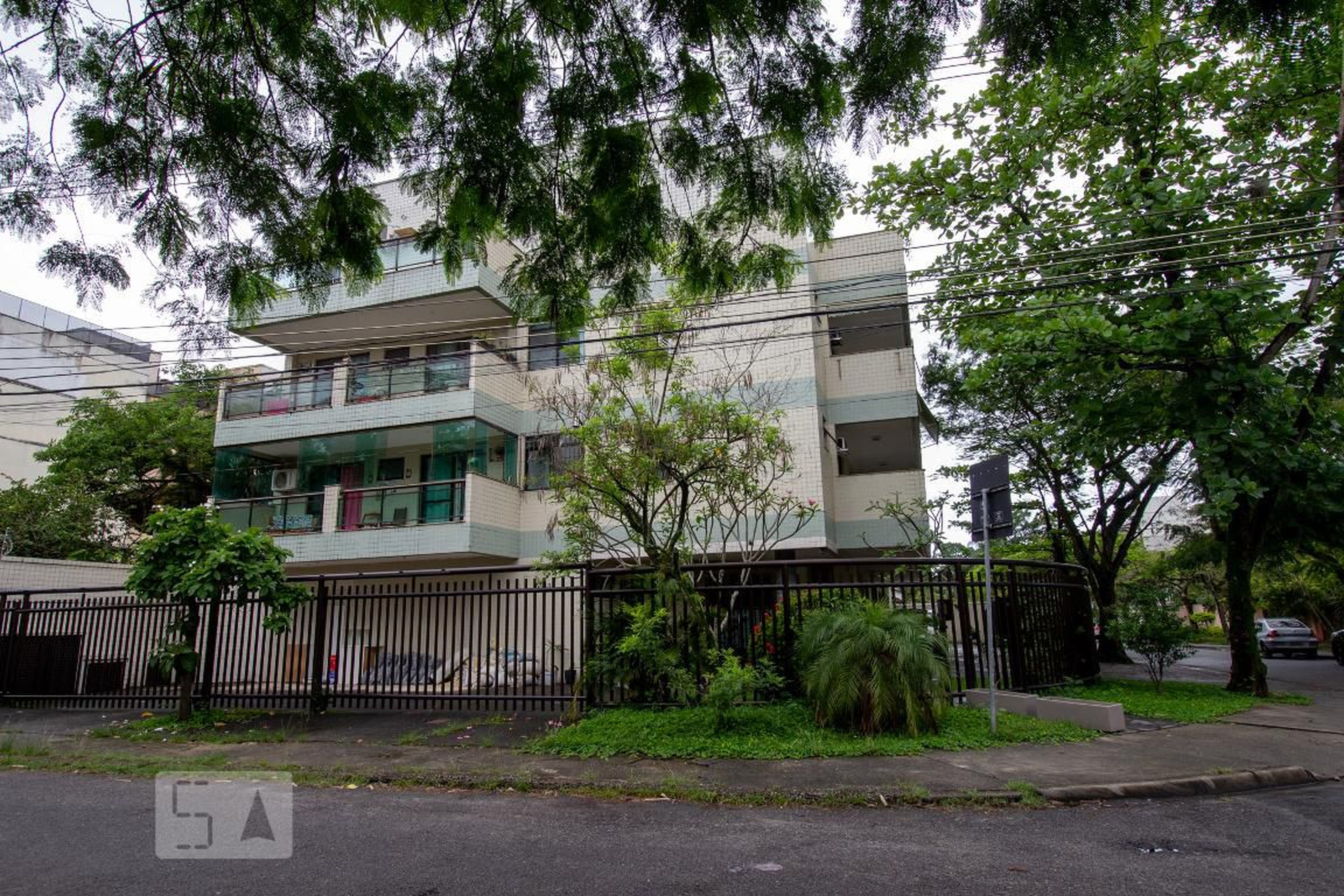 Fachada do Prédio Condomínio em Rua Ivo Borges, 540
