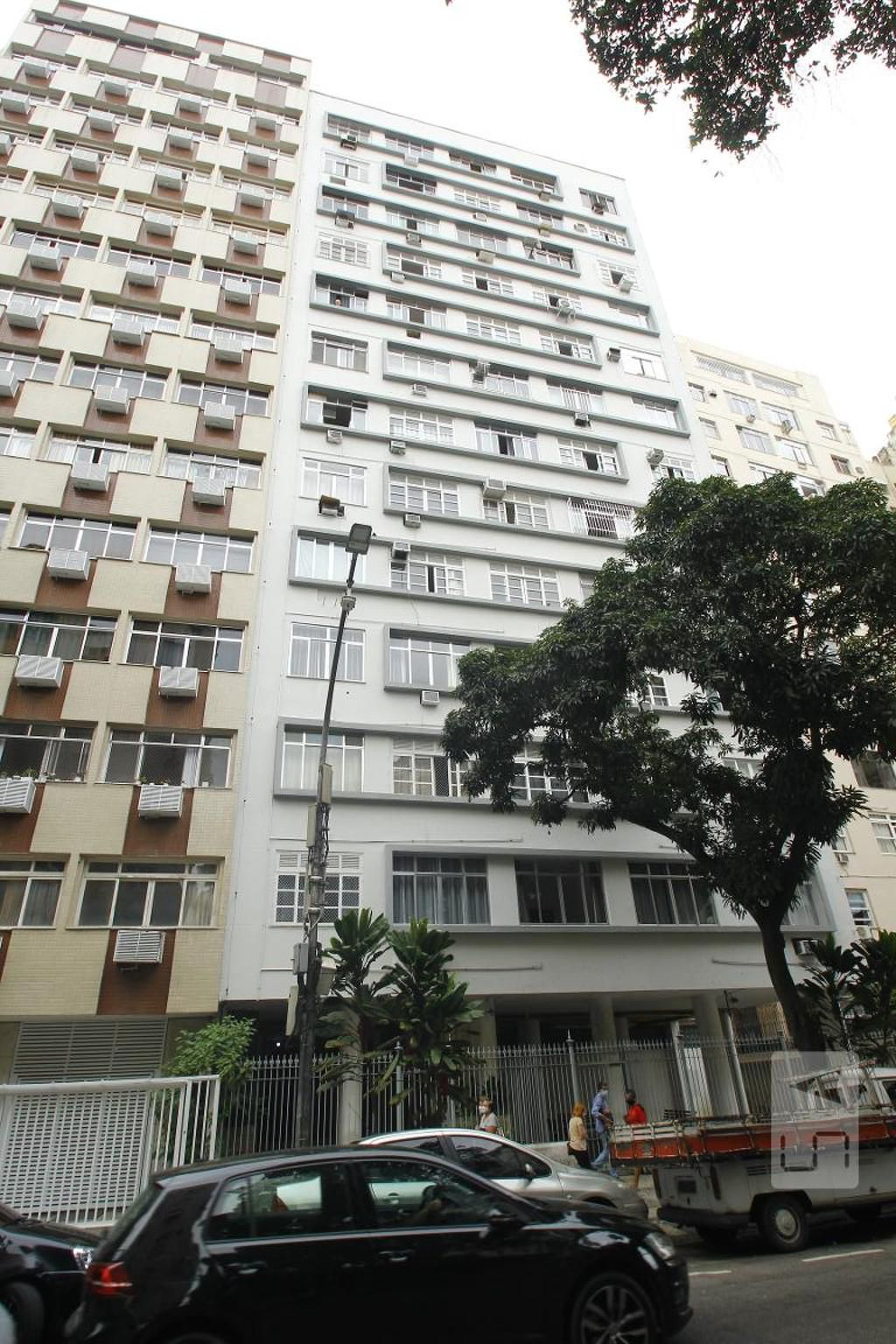 Fachada do Prédio Condomínio Caro Nome