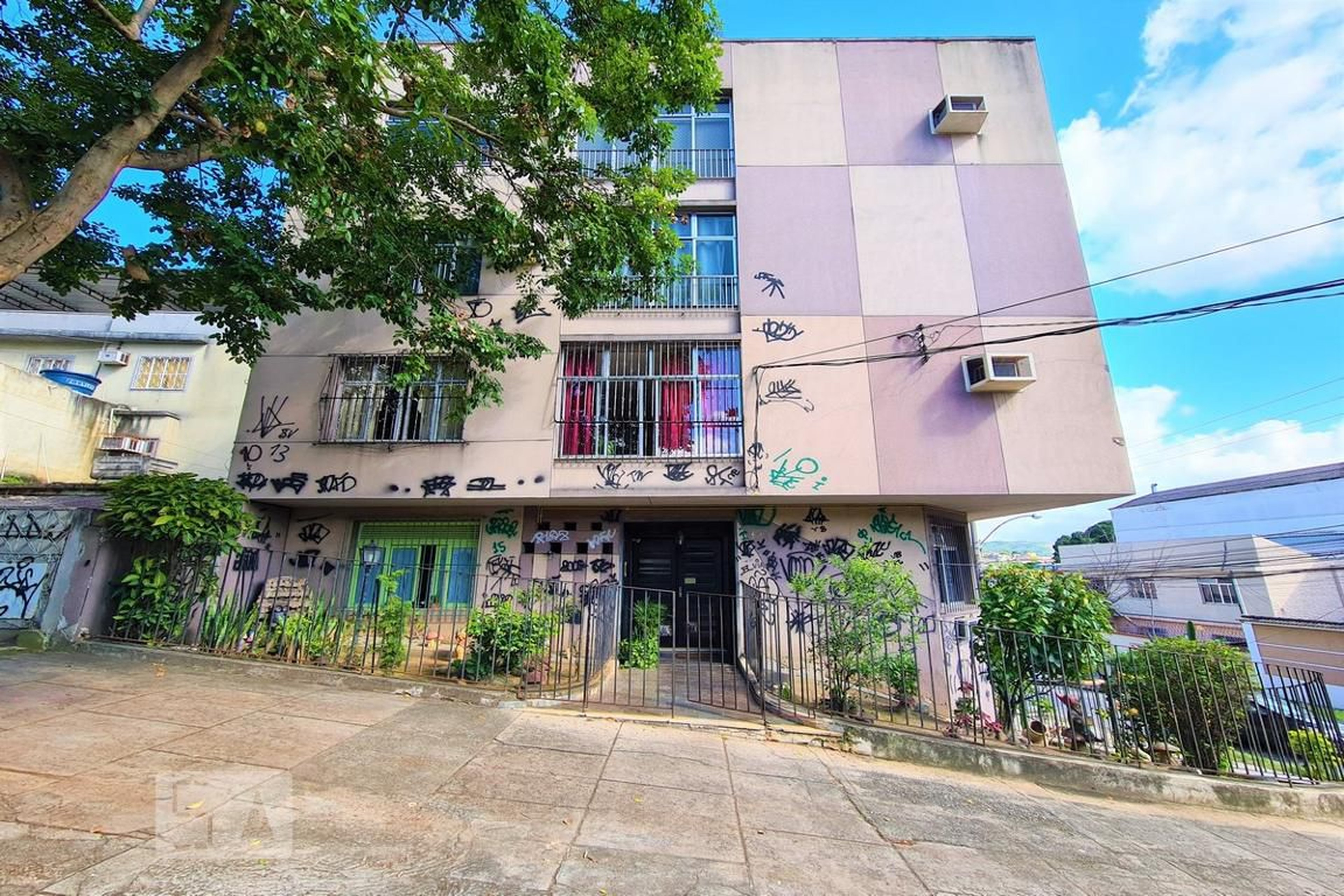 Fachada Condomínio Edif Santa Efigênia