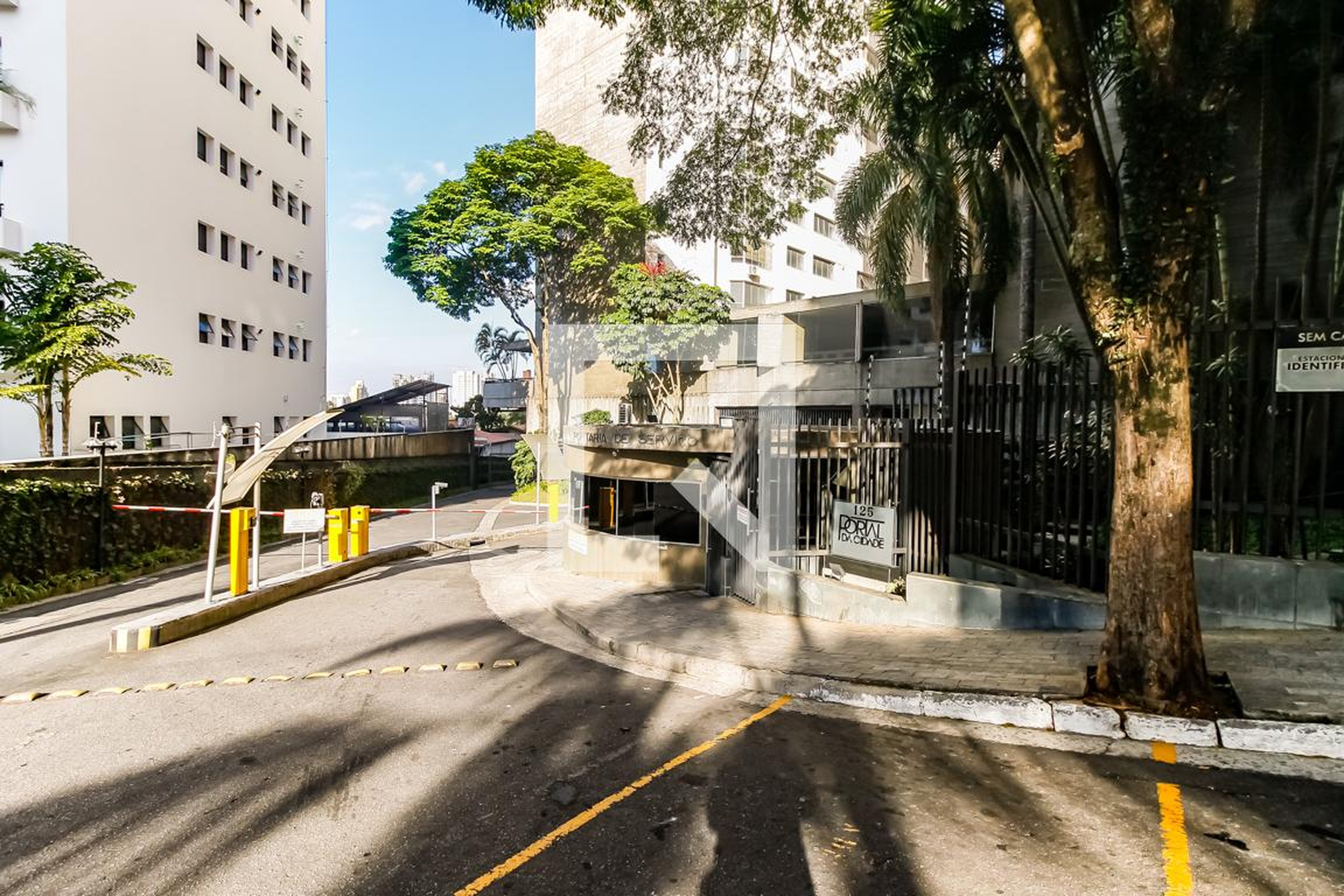 Fachada Condomínio Portal da Cidade