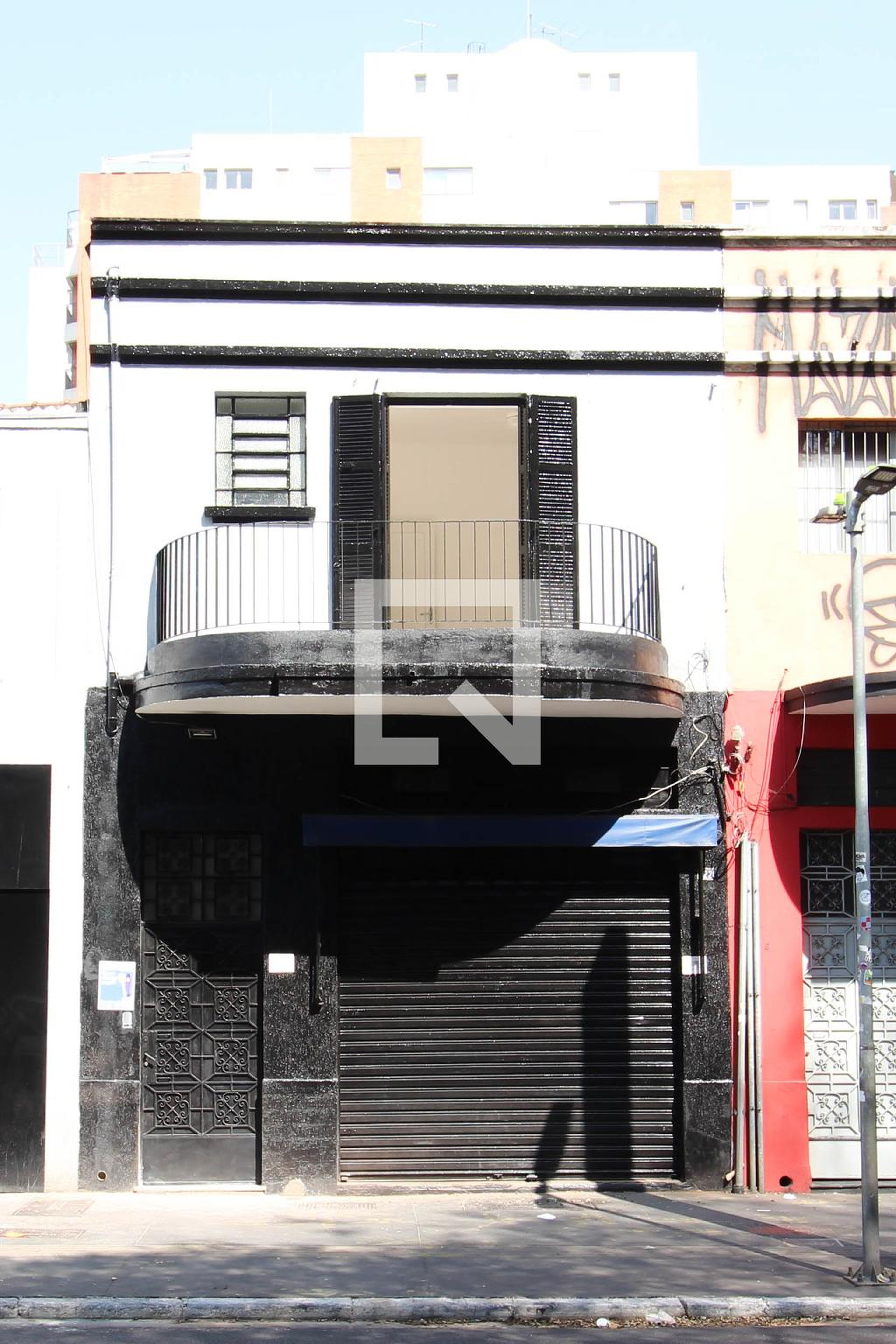 Fachada Condomínio em Avenida Bernardino de Campos, 324