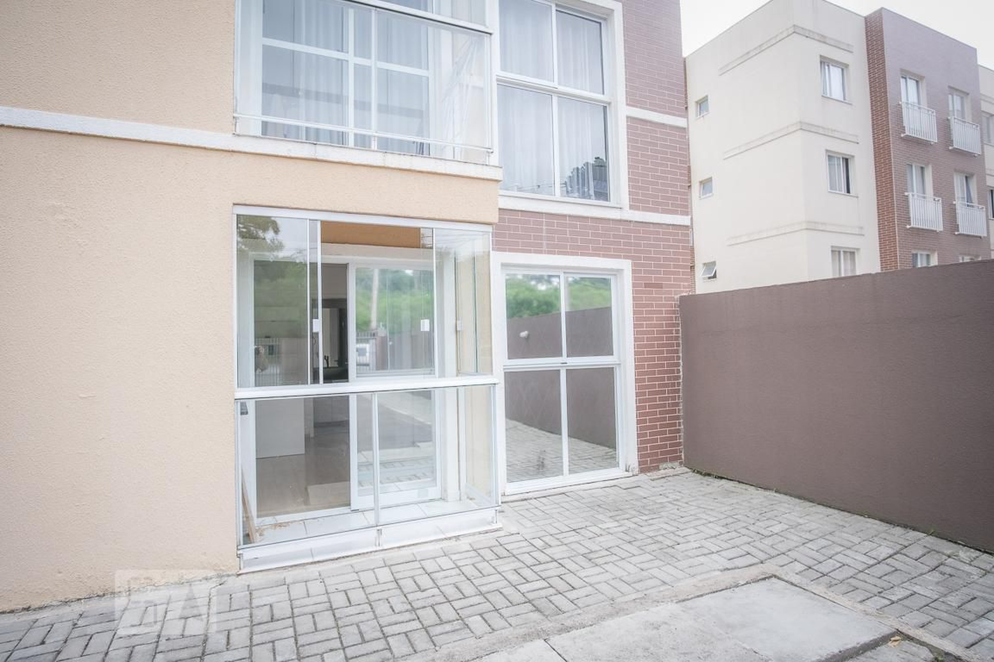 Fachada Condomínio Madrid Residencial