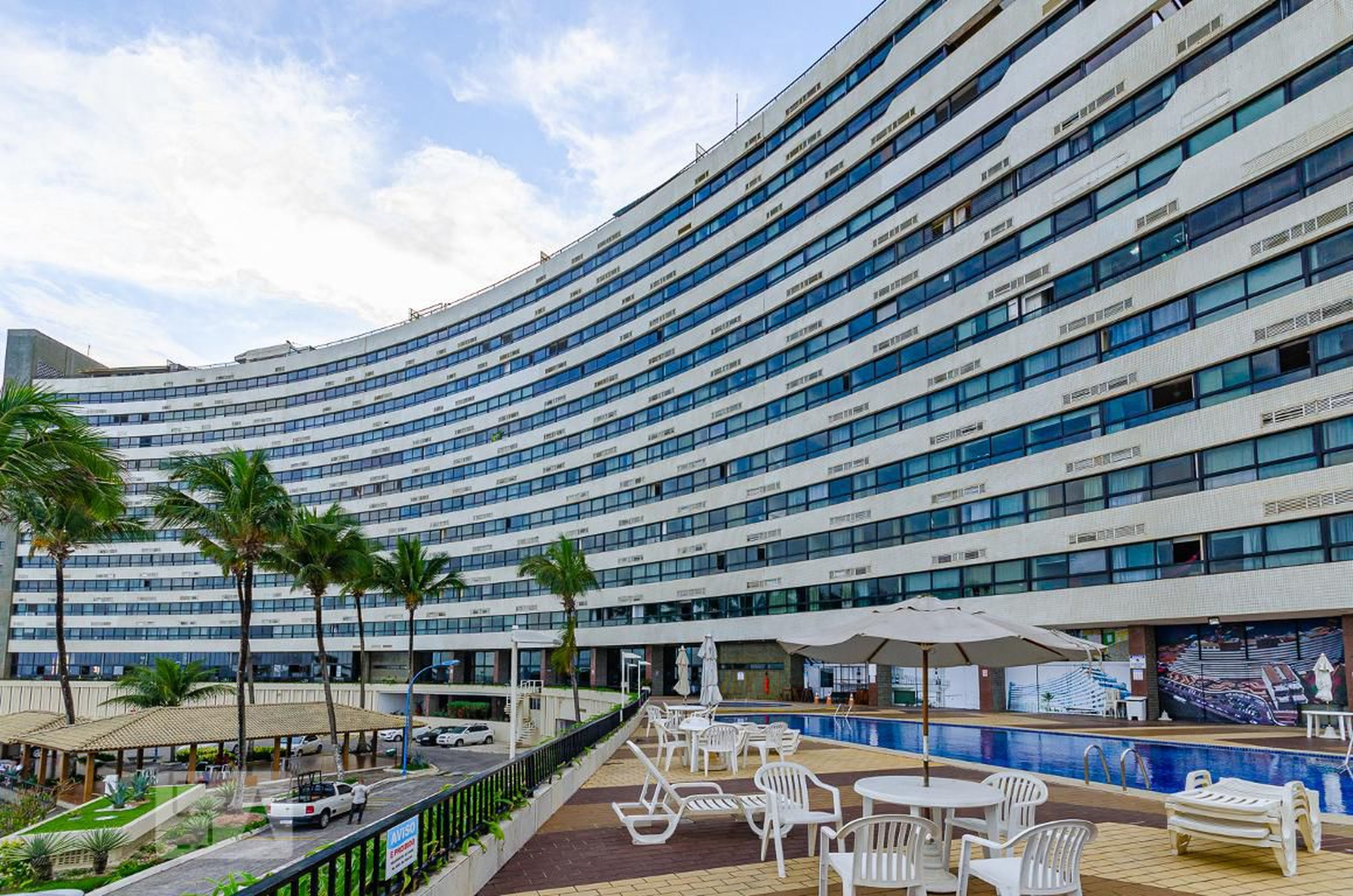 Fachada do Prédio Condomínio Ondina Apart Hotel