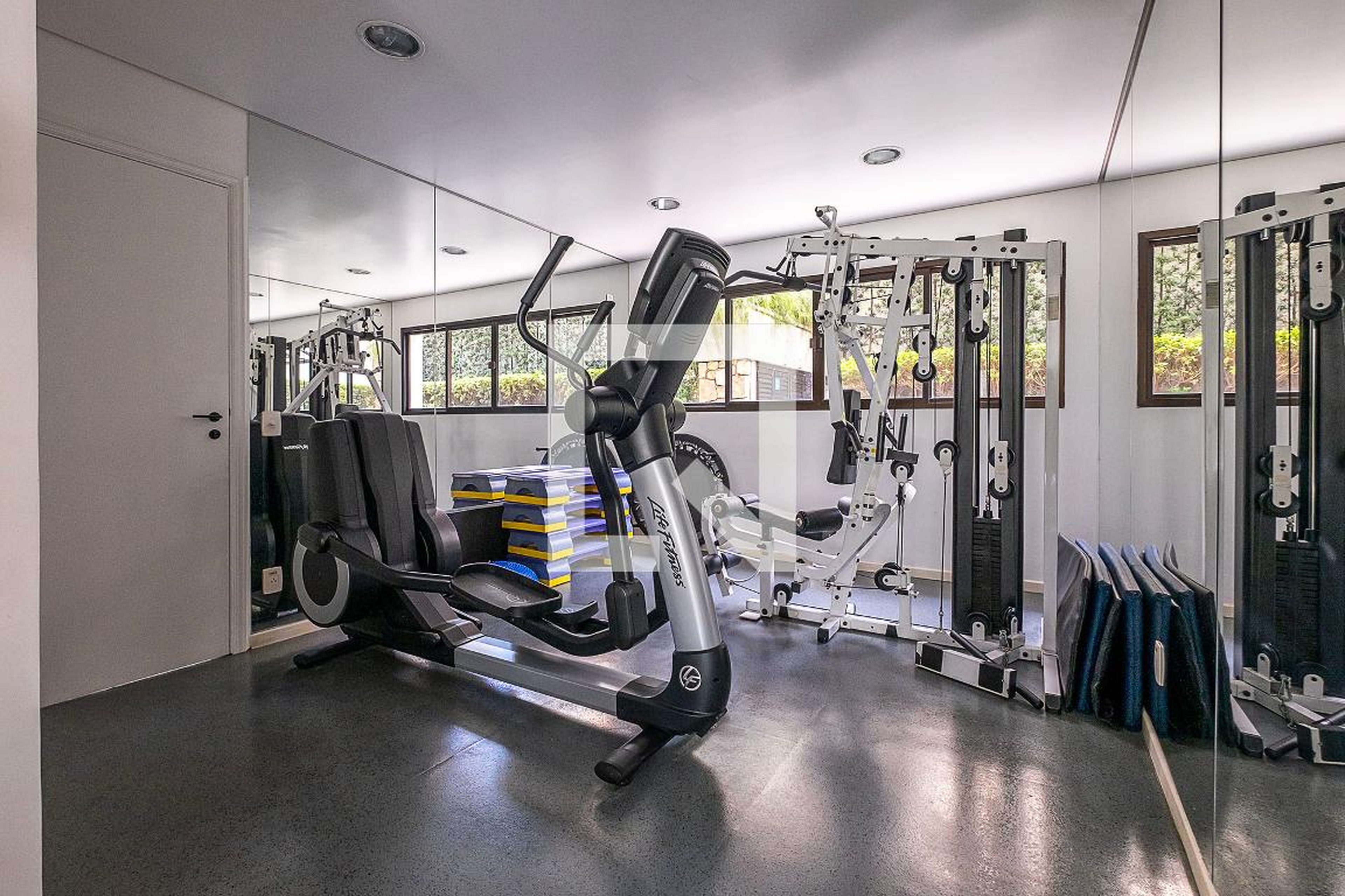 Academia - Cap Ferrat