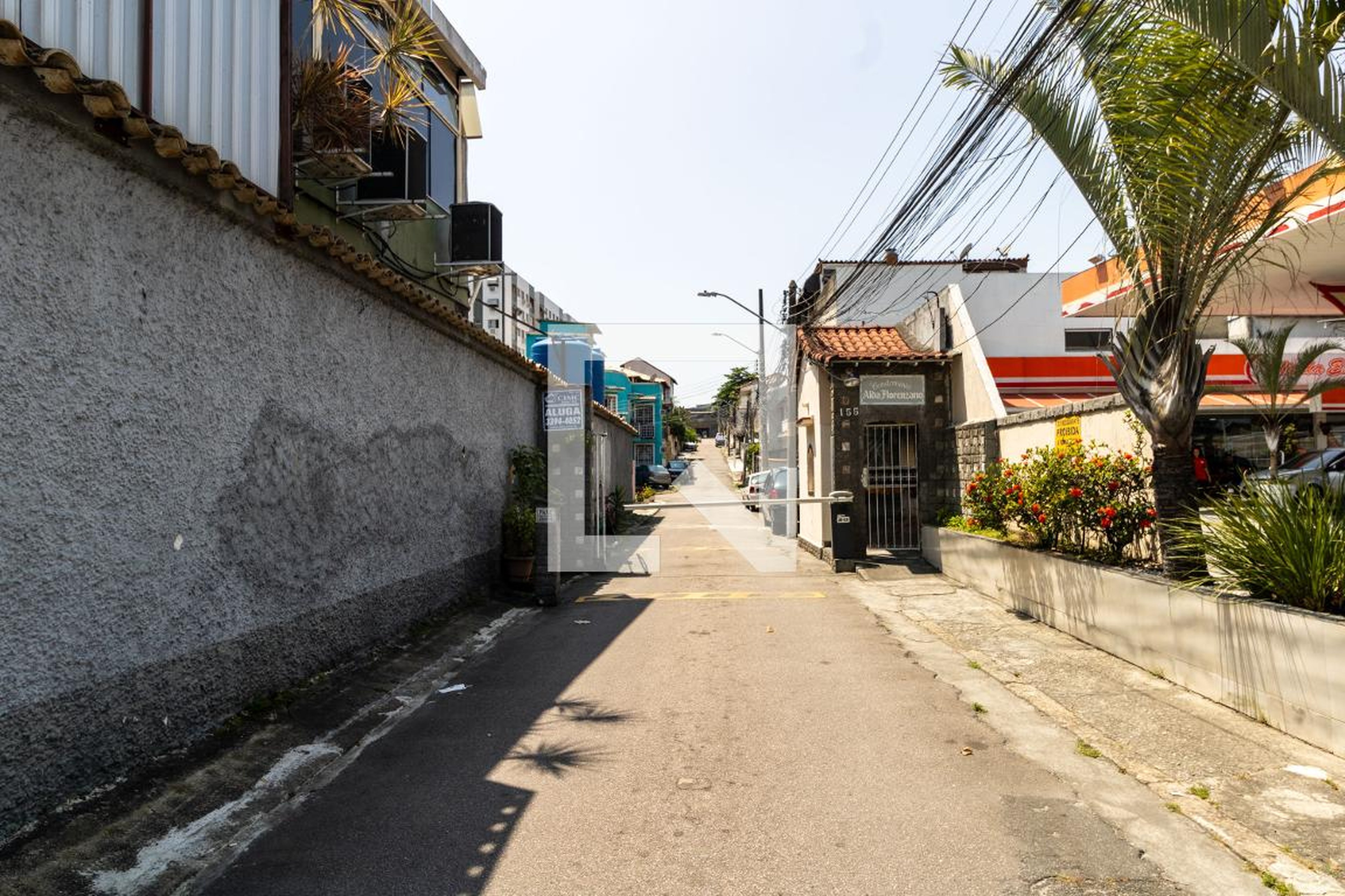 Fachada do Condomínio Condomínio em Rua Olinda Ellis, 155
