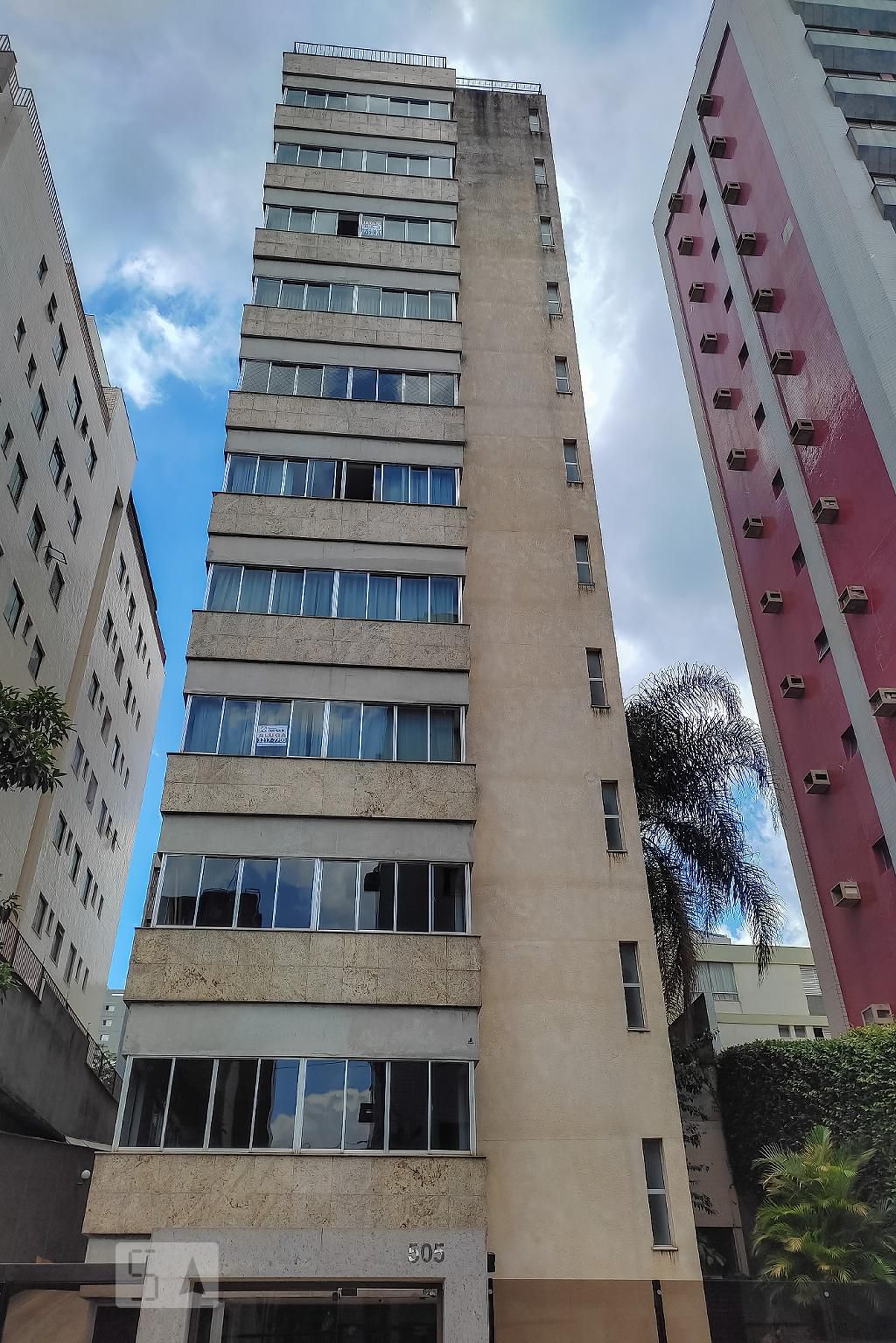 Fachada Condomínio em Rua São Romão, 505