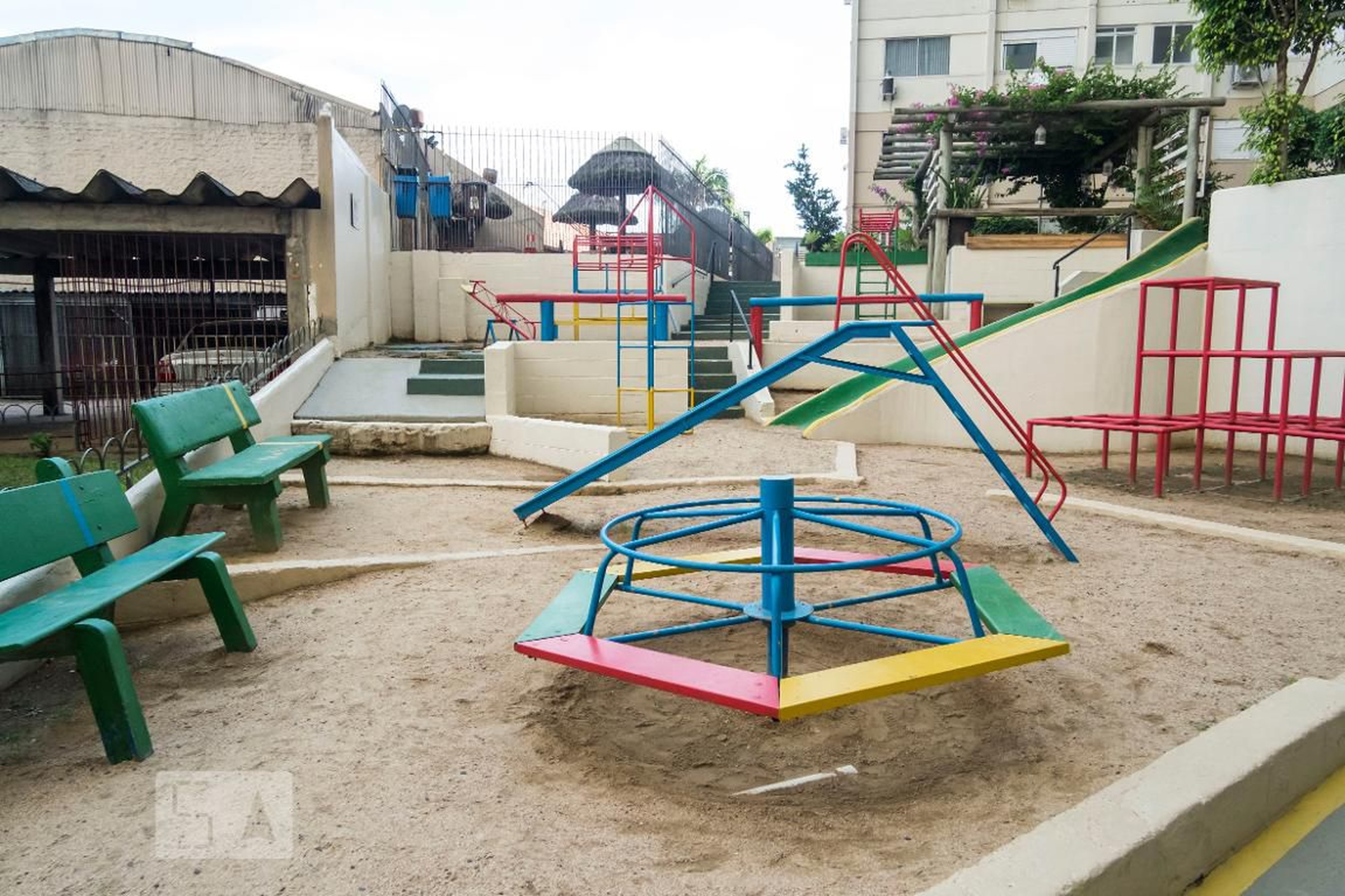 Playground - Parque Village