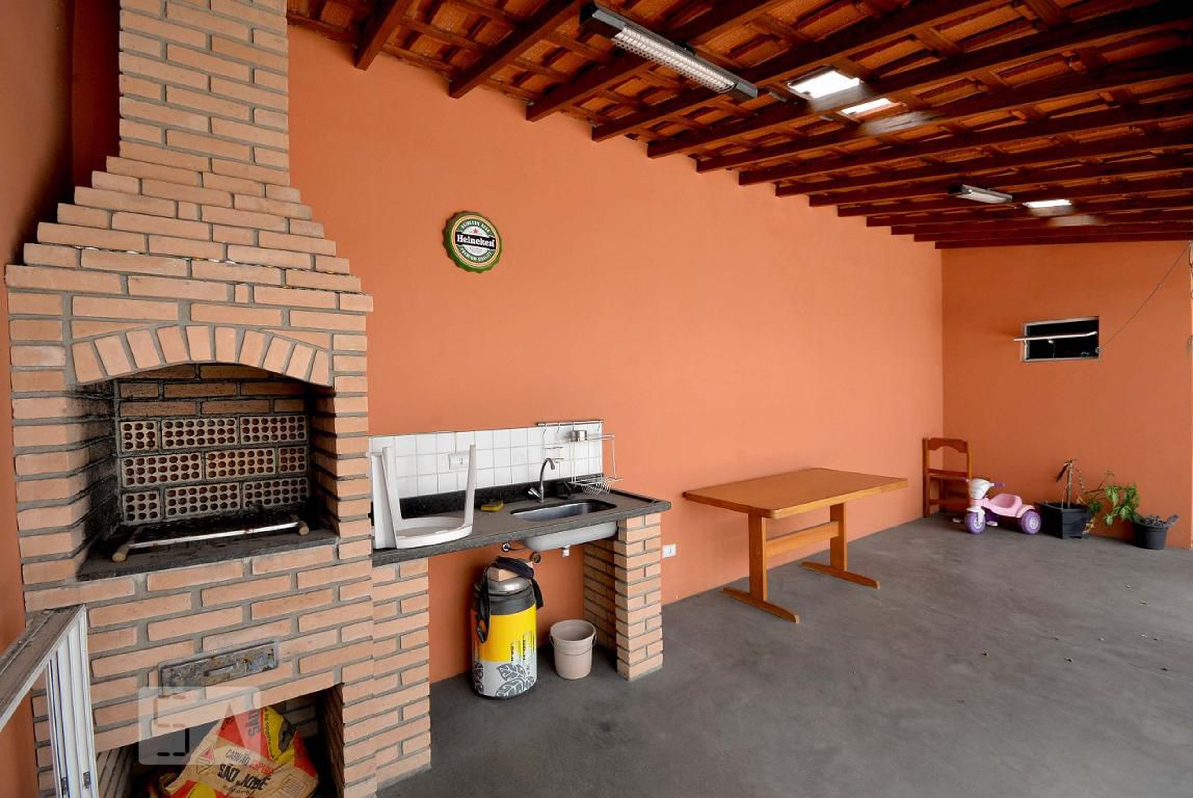 Churrasqueira - Edificio