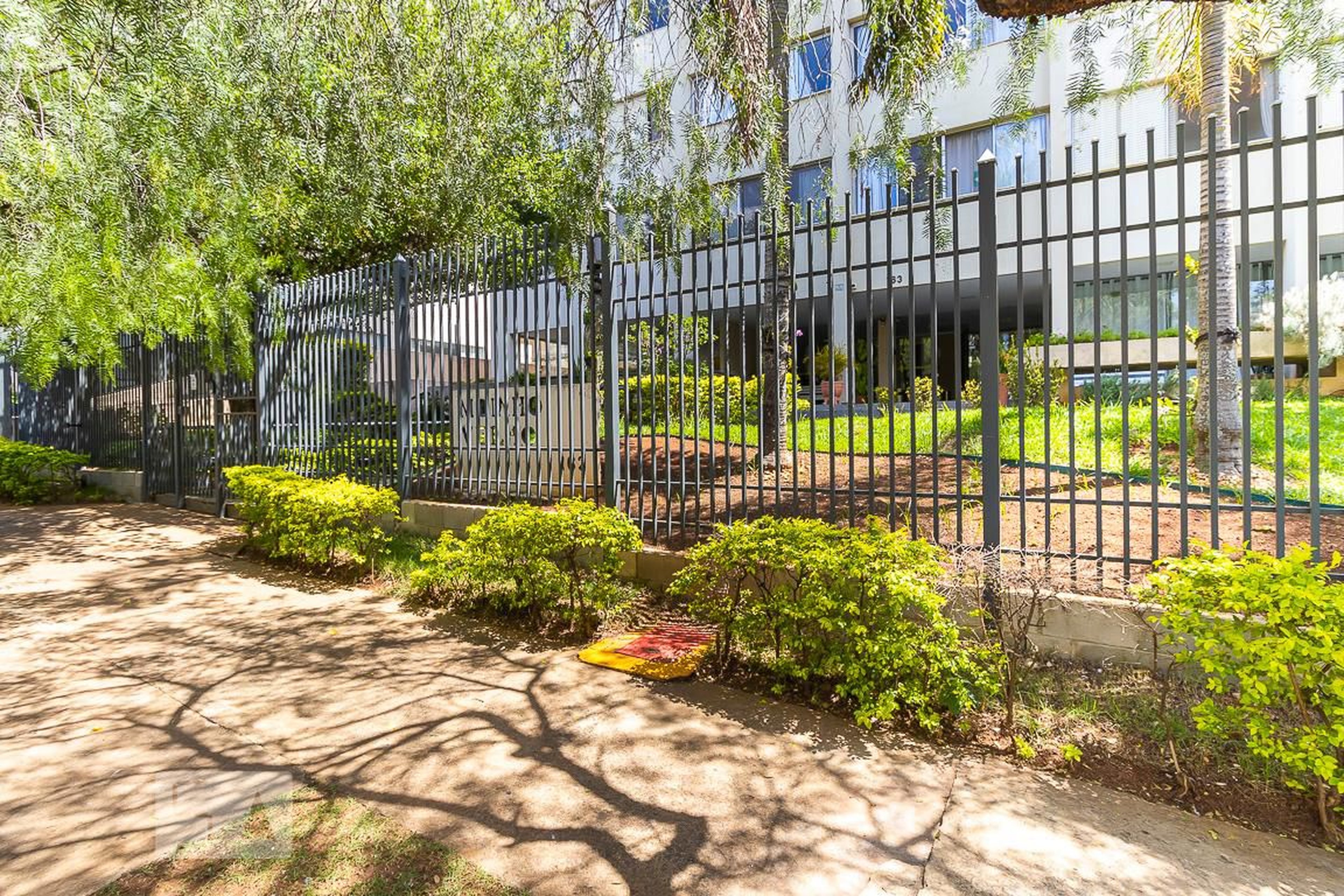 Fachada Condomínio em Avenida Papa Pio XII, 163