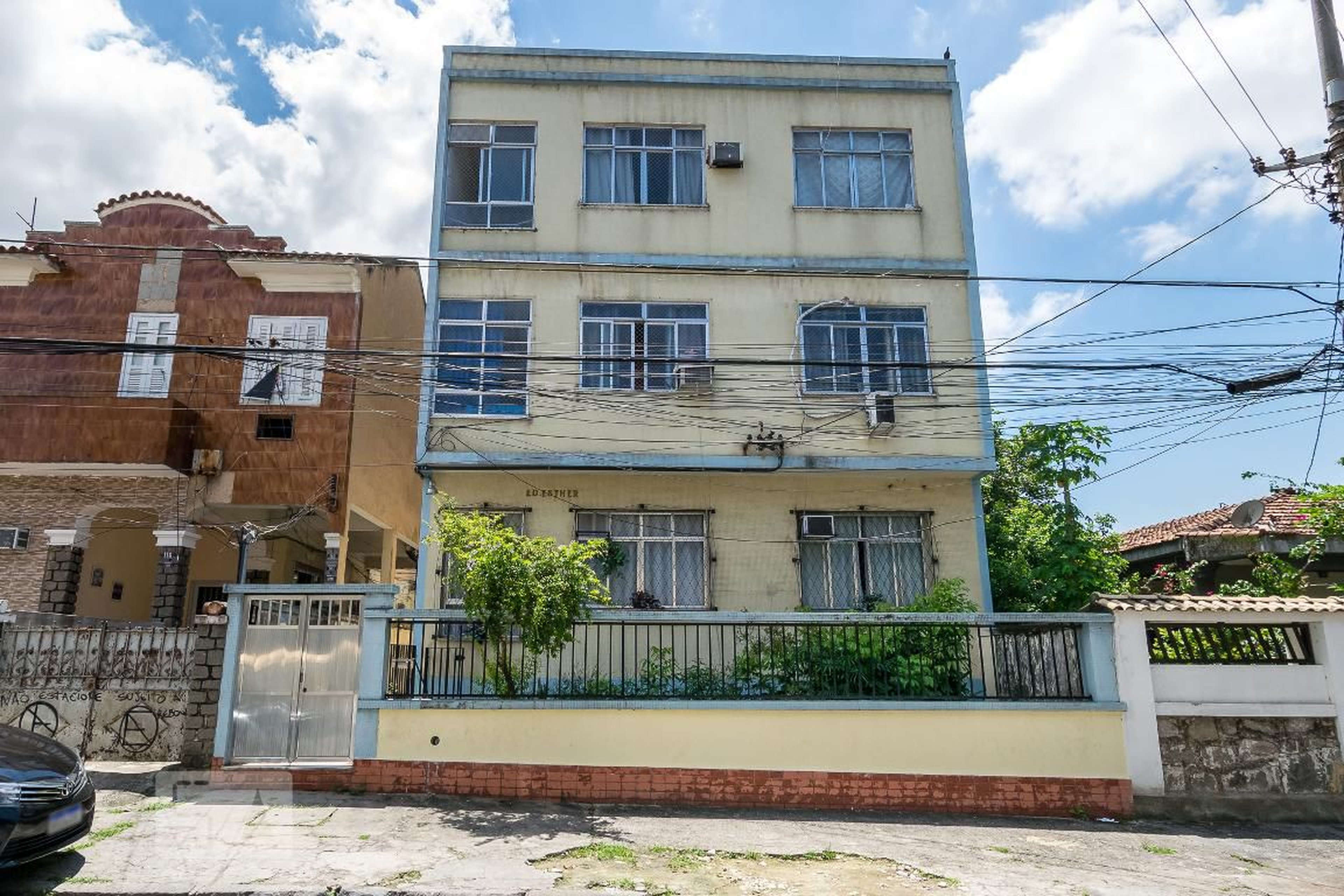 Fachada do Prédio Edifício Esther