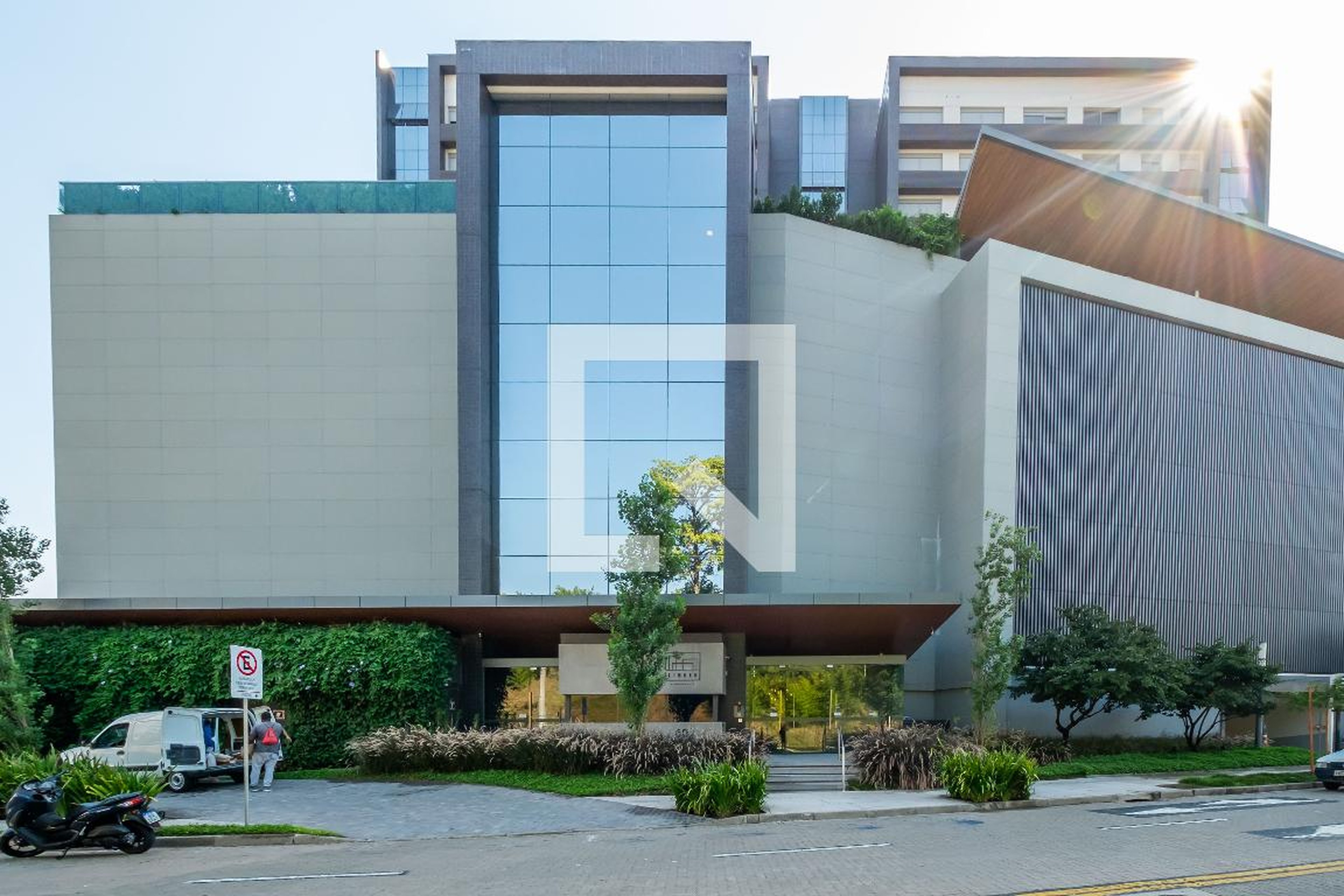 Fachada Condomínio em Rua Coronel Aparício Borges, 250