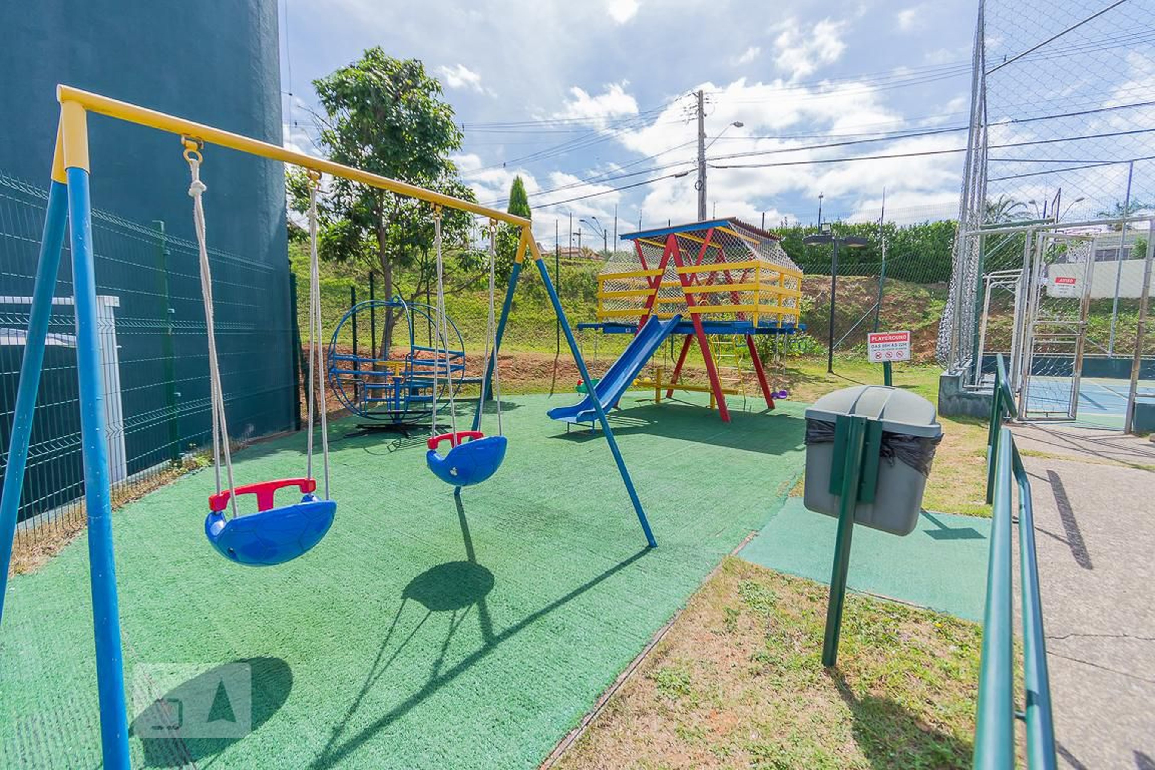 Playground - Rossi Ideal- Lirios D'agua