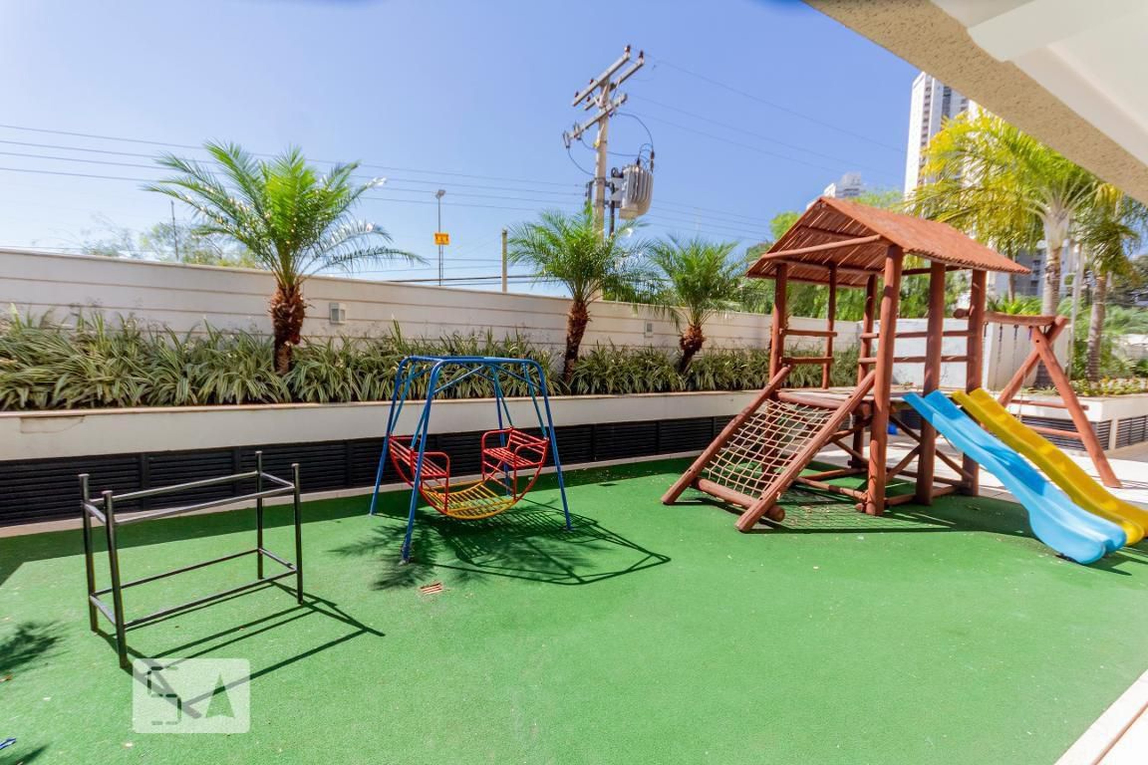 Playground - L'Essence du Lac