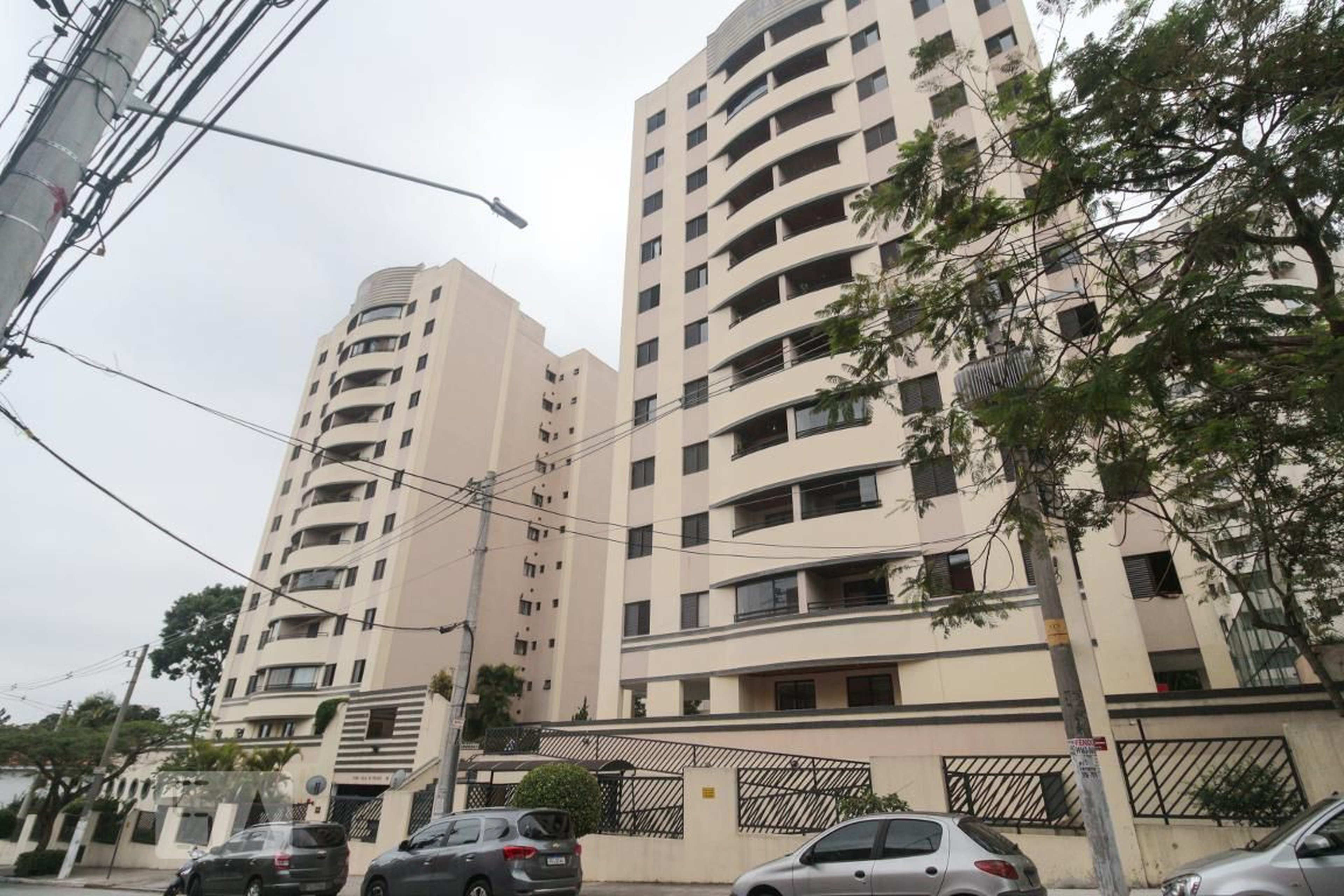 Fachada do condomínio Condomínio Ville de France