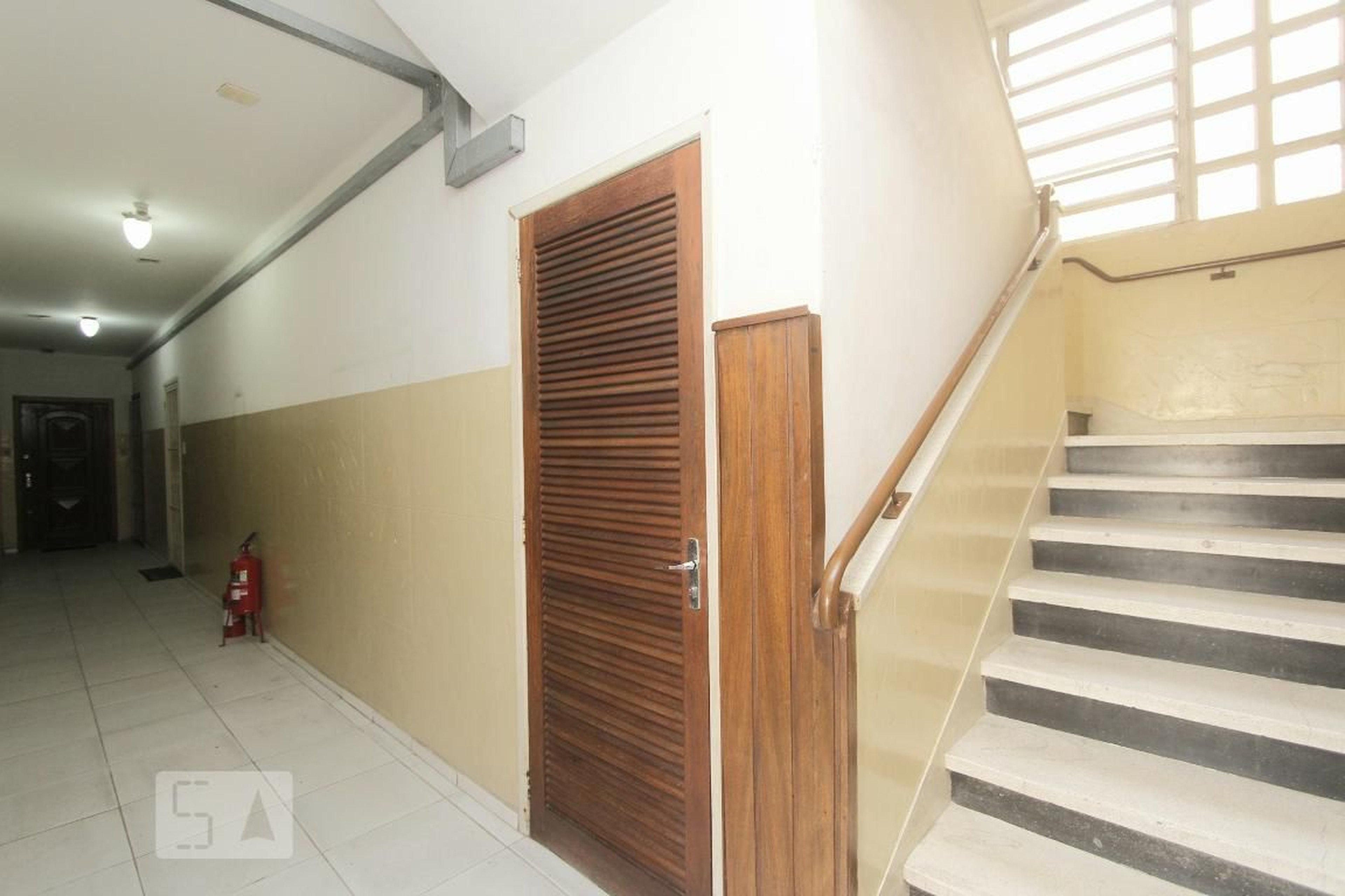 HALL - Edifício Stevanin