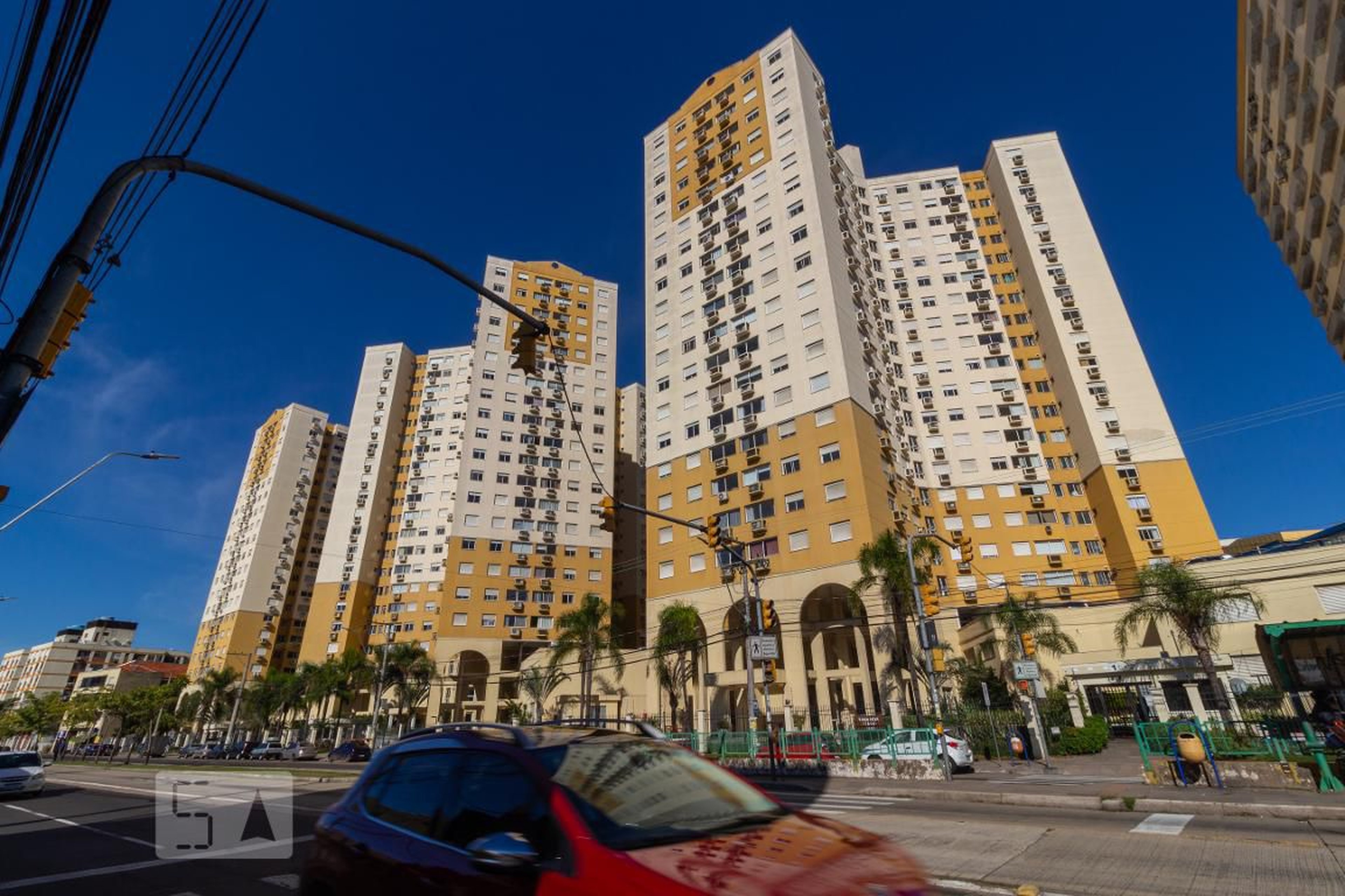 Fachada Condomínio em Avenida Bento Gonçalves, 2160