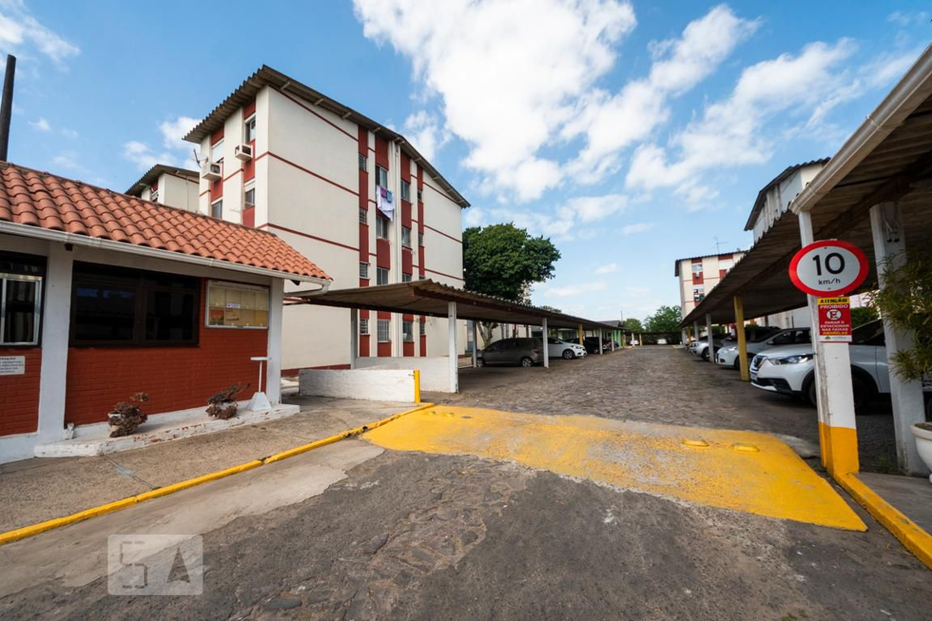 Condomínio - Charrua II