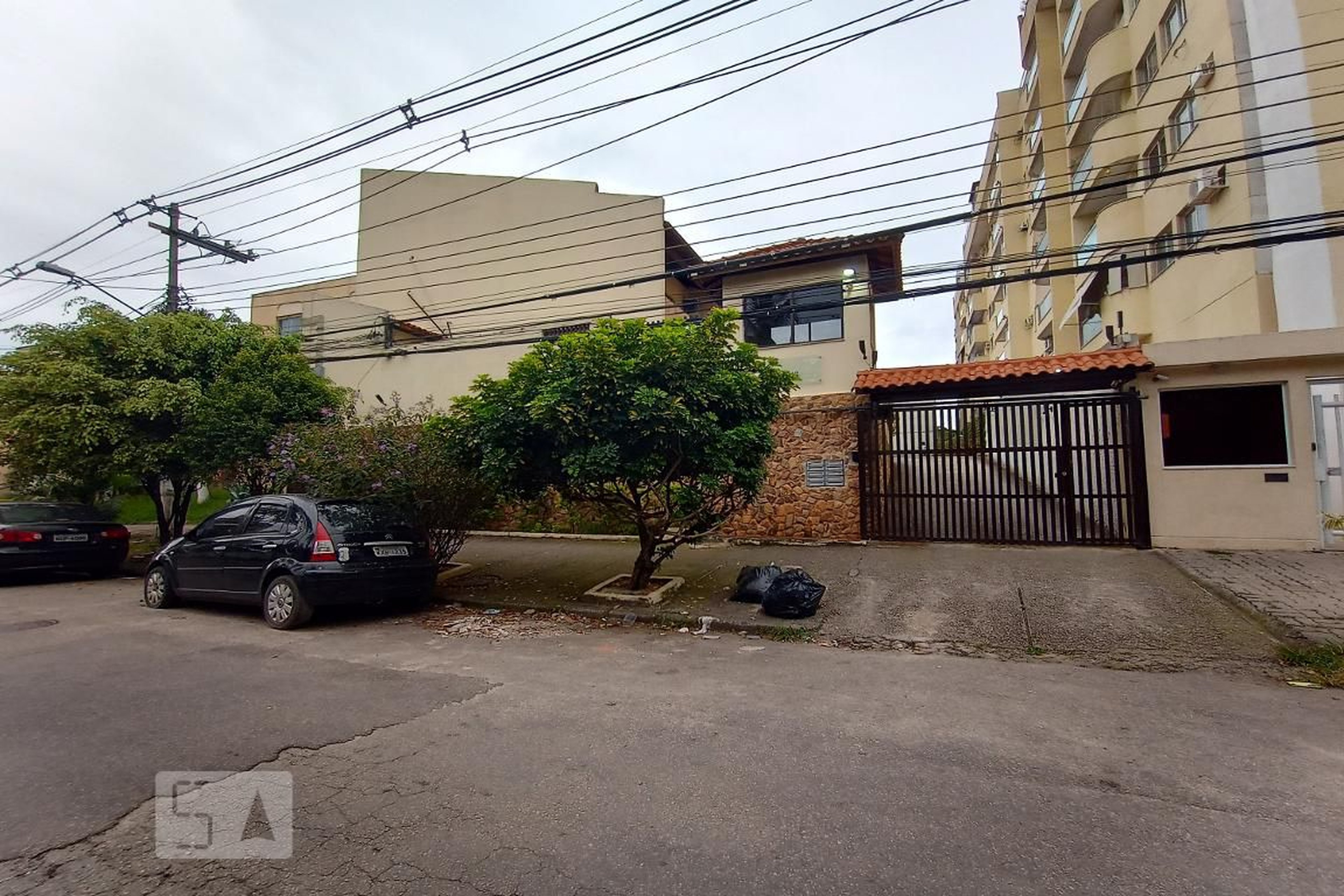 Fachada do Condomínio Condomínio em Rua Imuta, 146