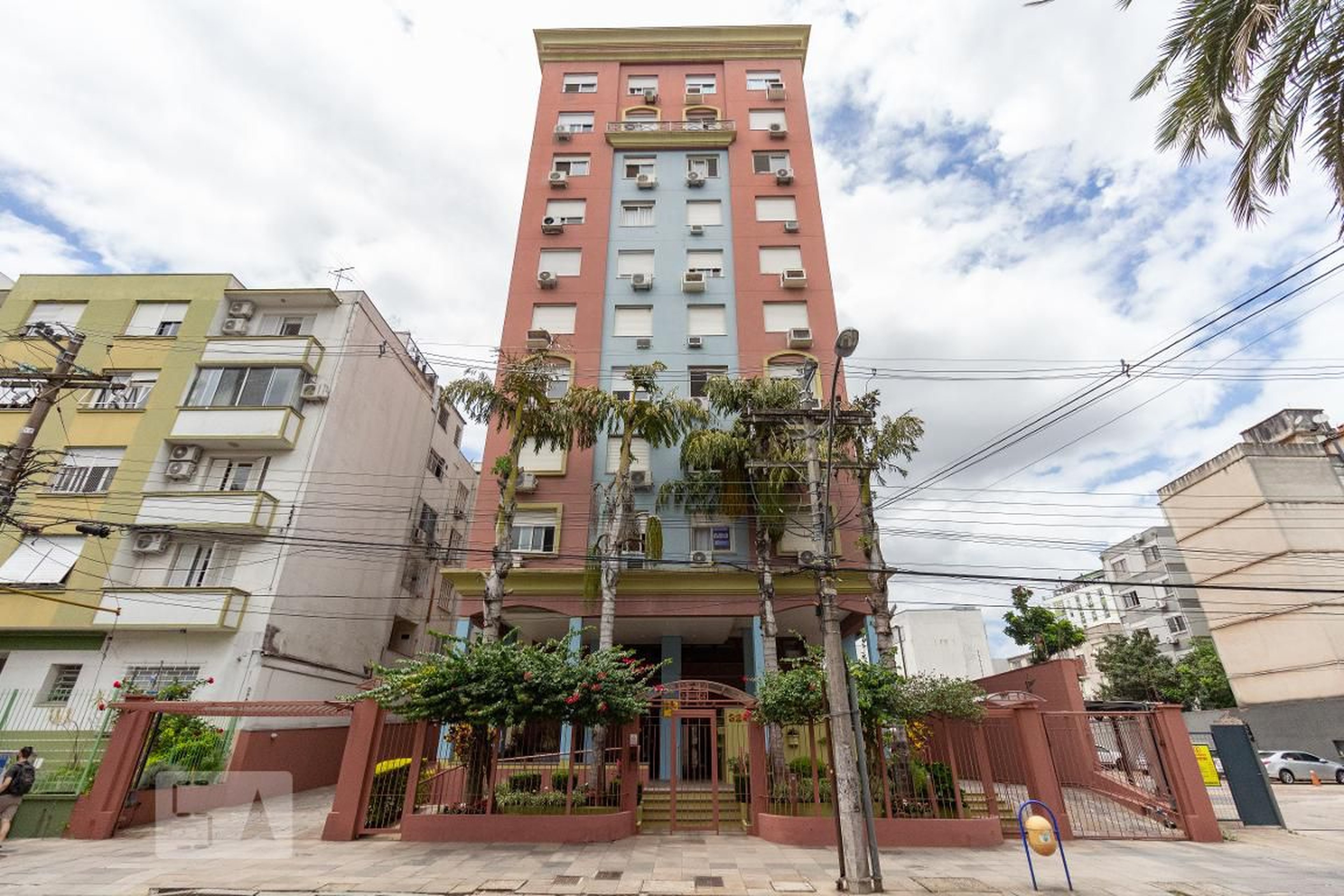 Fachada Condomínio Simone de Beauvoir