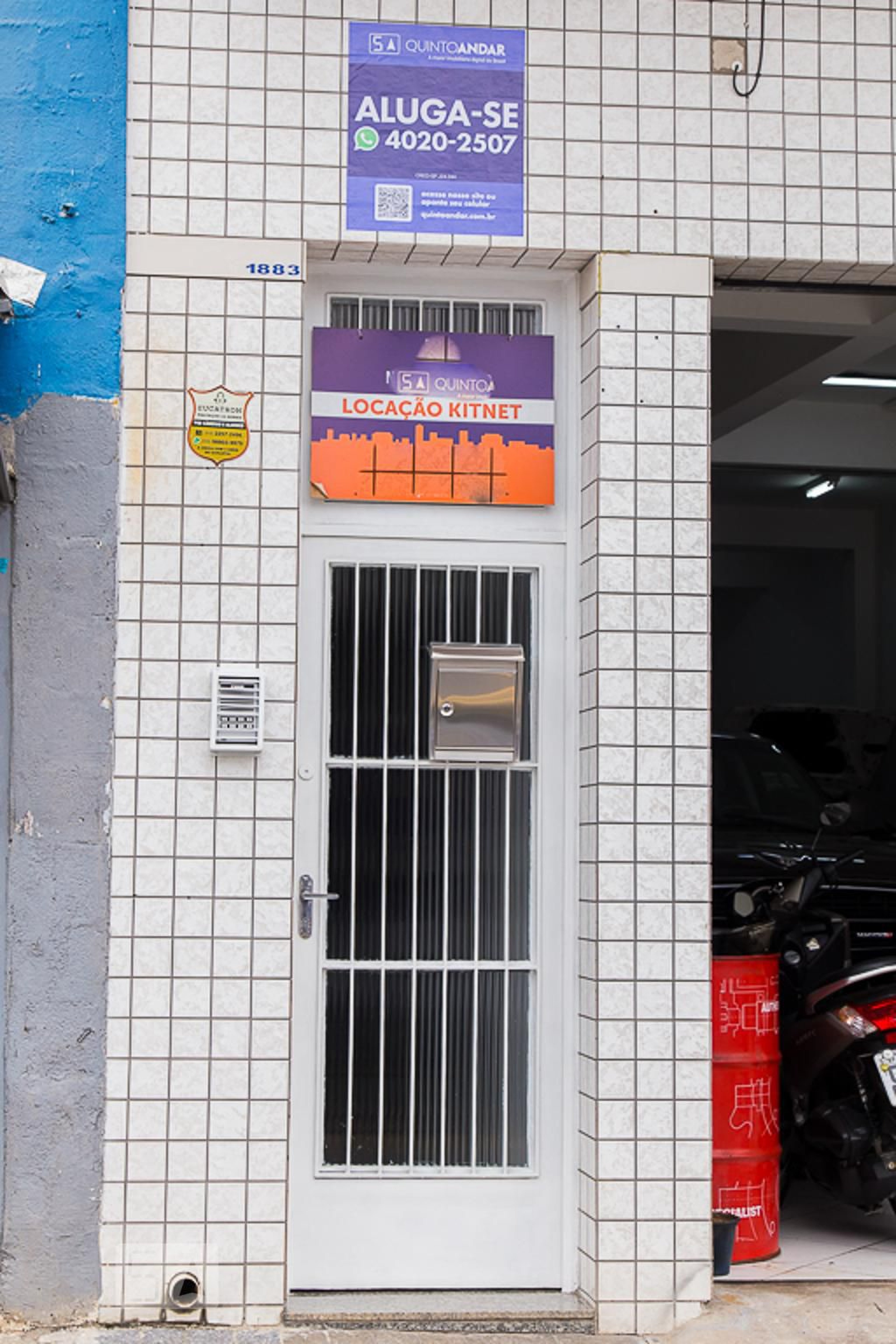 Fachada Condomínio em Avenida Miruna, 1883