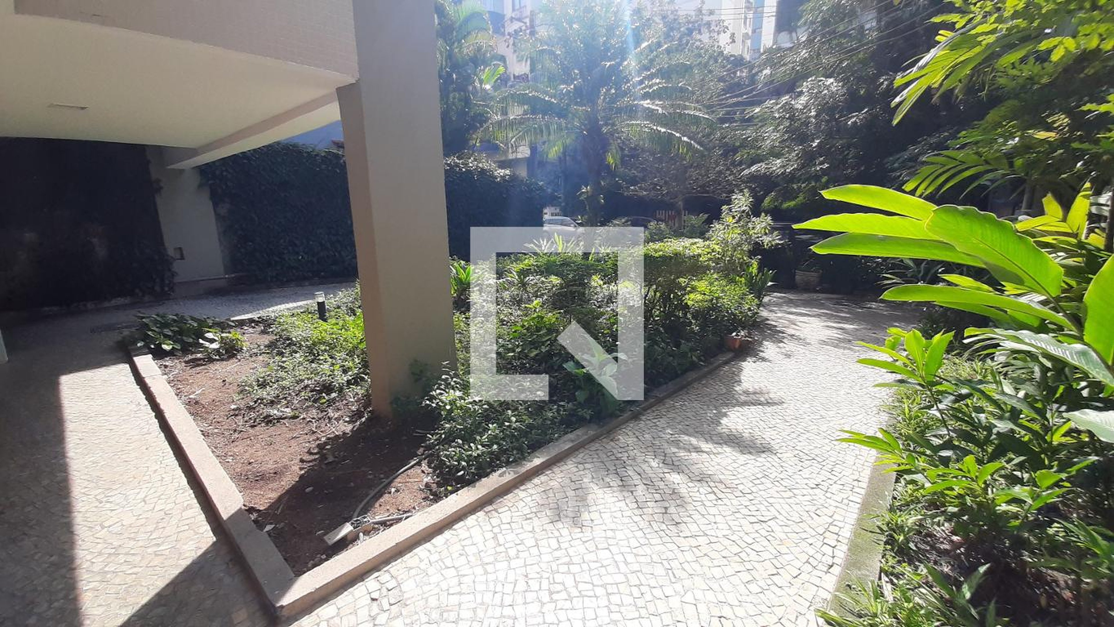 Entrada do Prédio - 