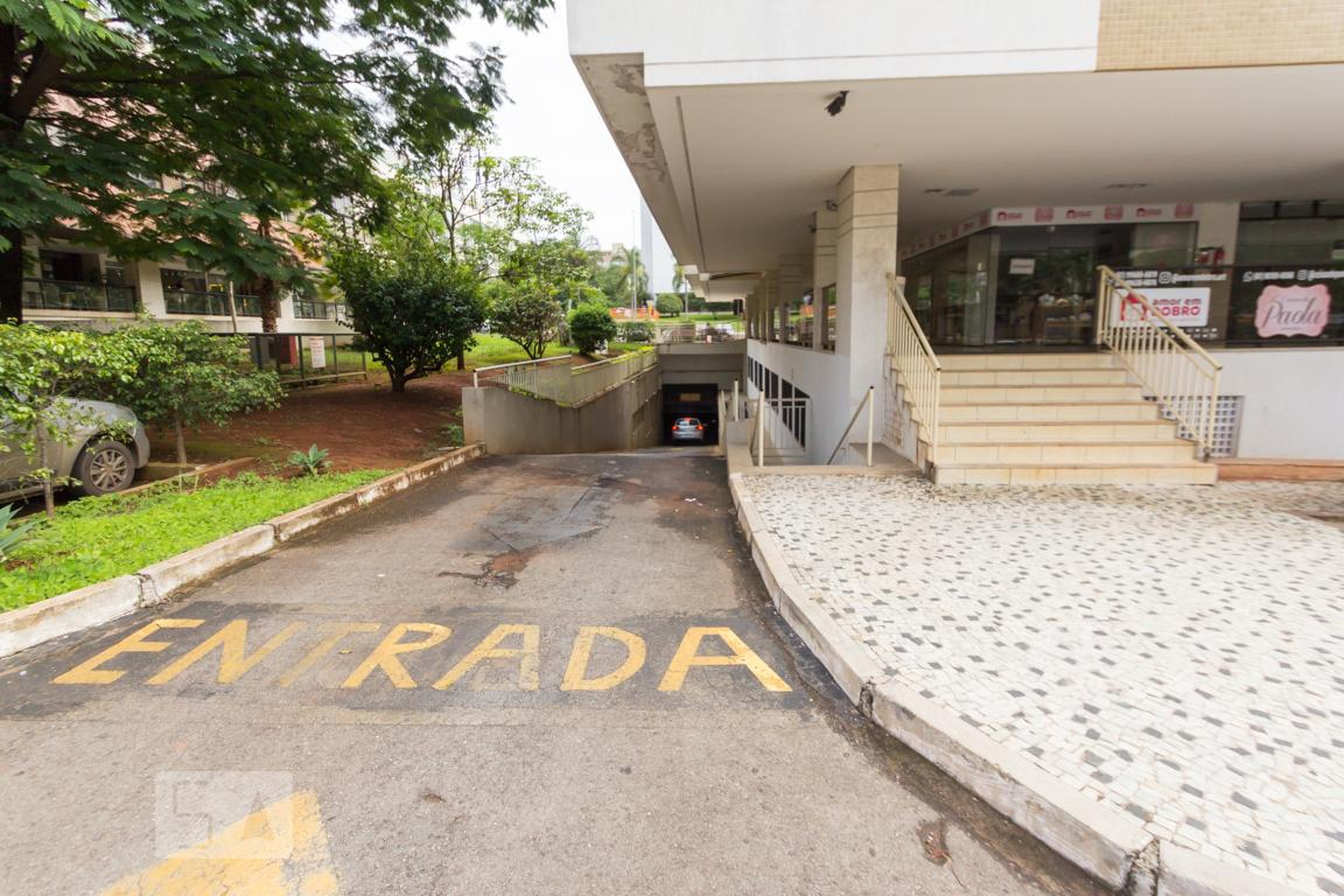 Fachada Condomínio Ed. Leonardo Center